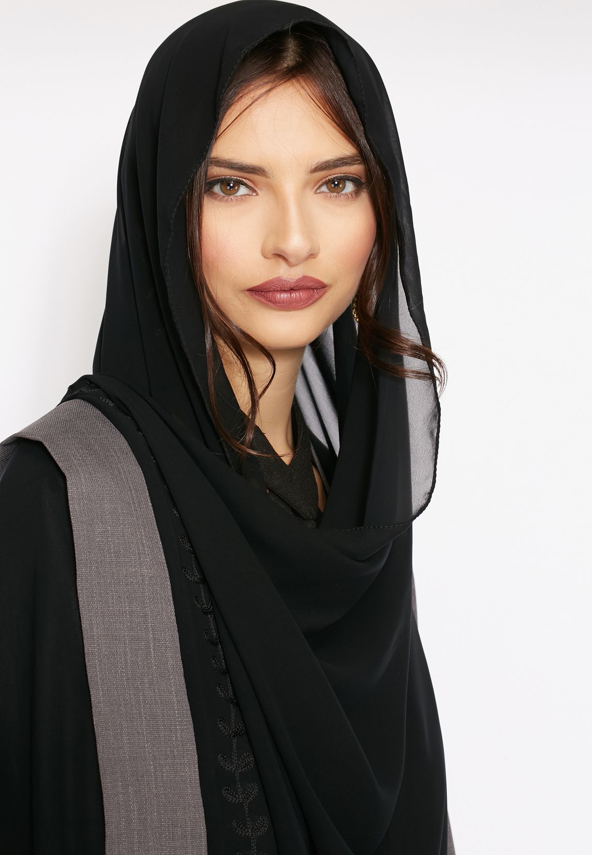 Buy Hayas Closet grey Embroidered Detail Abaya for Women in Riyadh, Jeddah