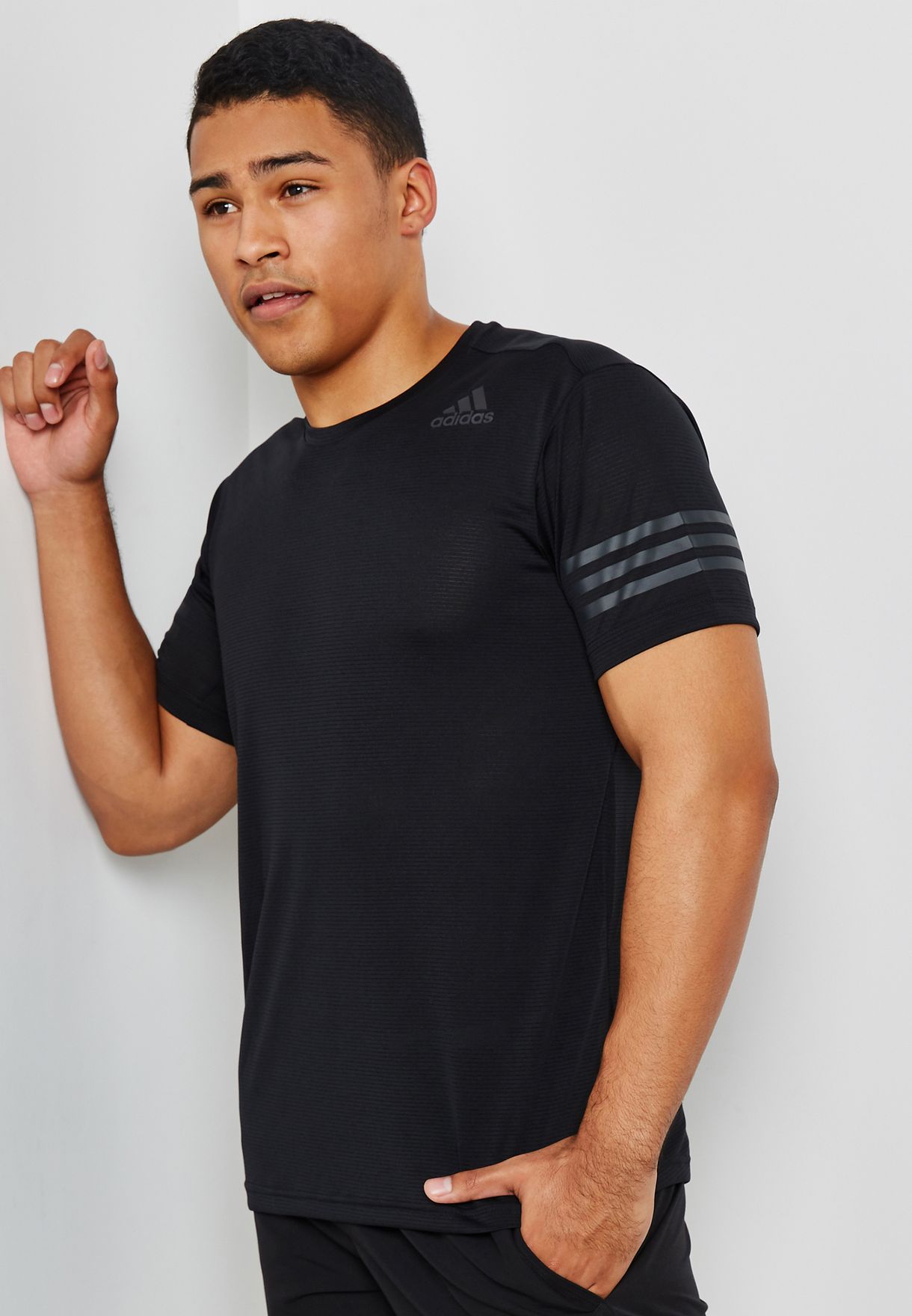 Buy adidas black FreeLift Climacool T-Shirt for Men in MENA, Worldwide |  CW3927
