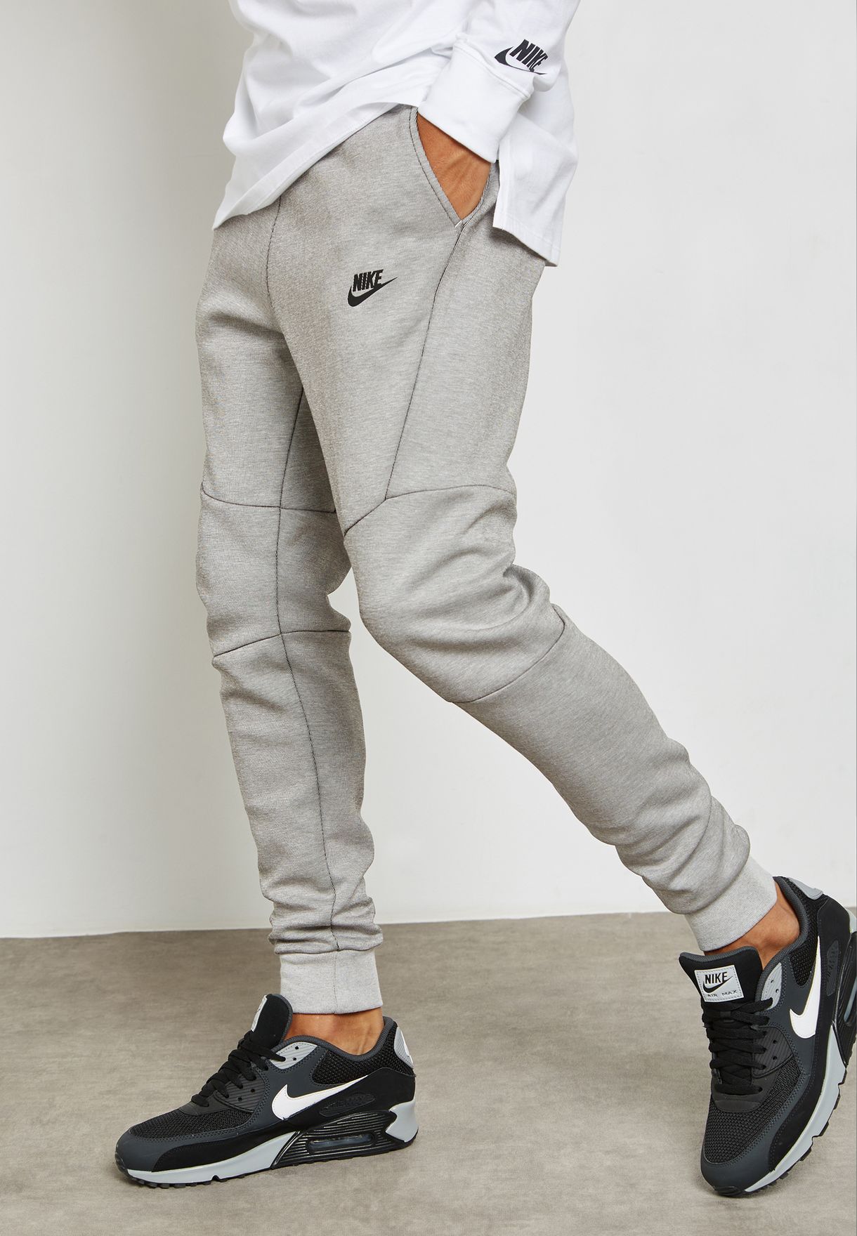 Buy Nike grey Tech Fleece Sweatpants for Men in MENA, Worldwide