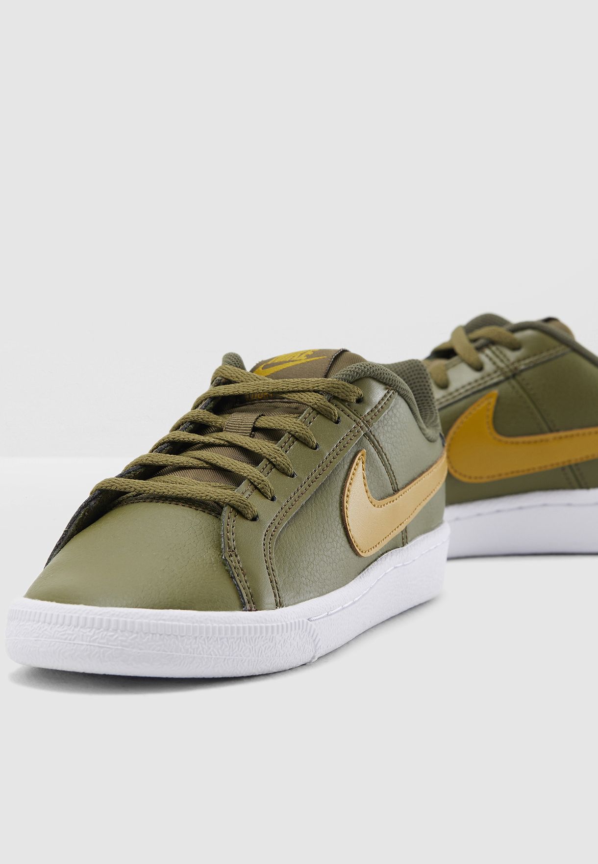 nike court royale green