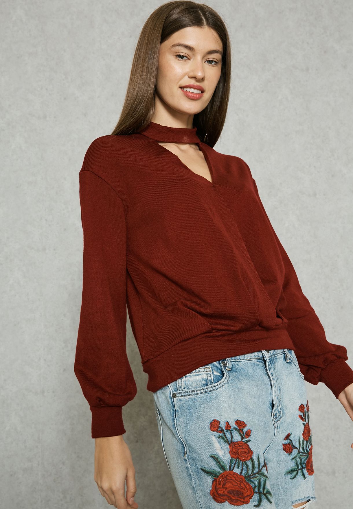 red choker sweater