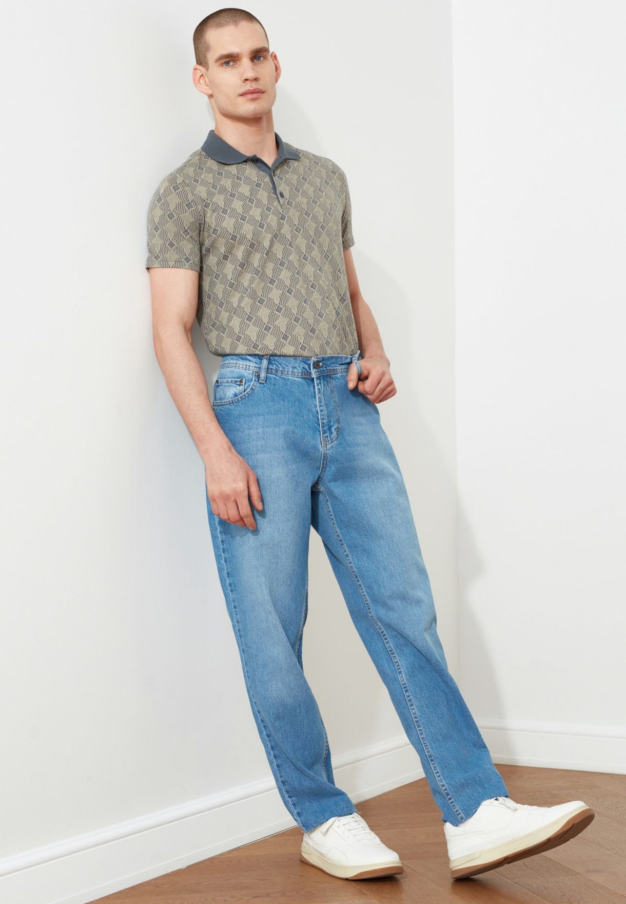 Mid Wash Relaxed Fit Jeans