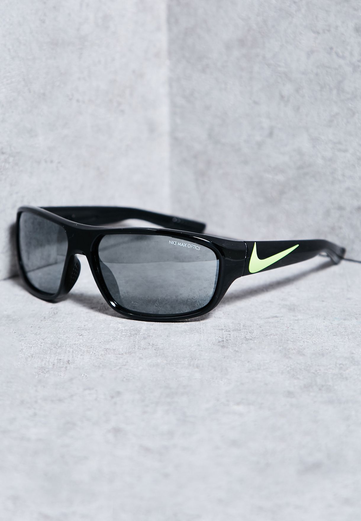 nike sunglasses dubai