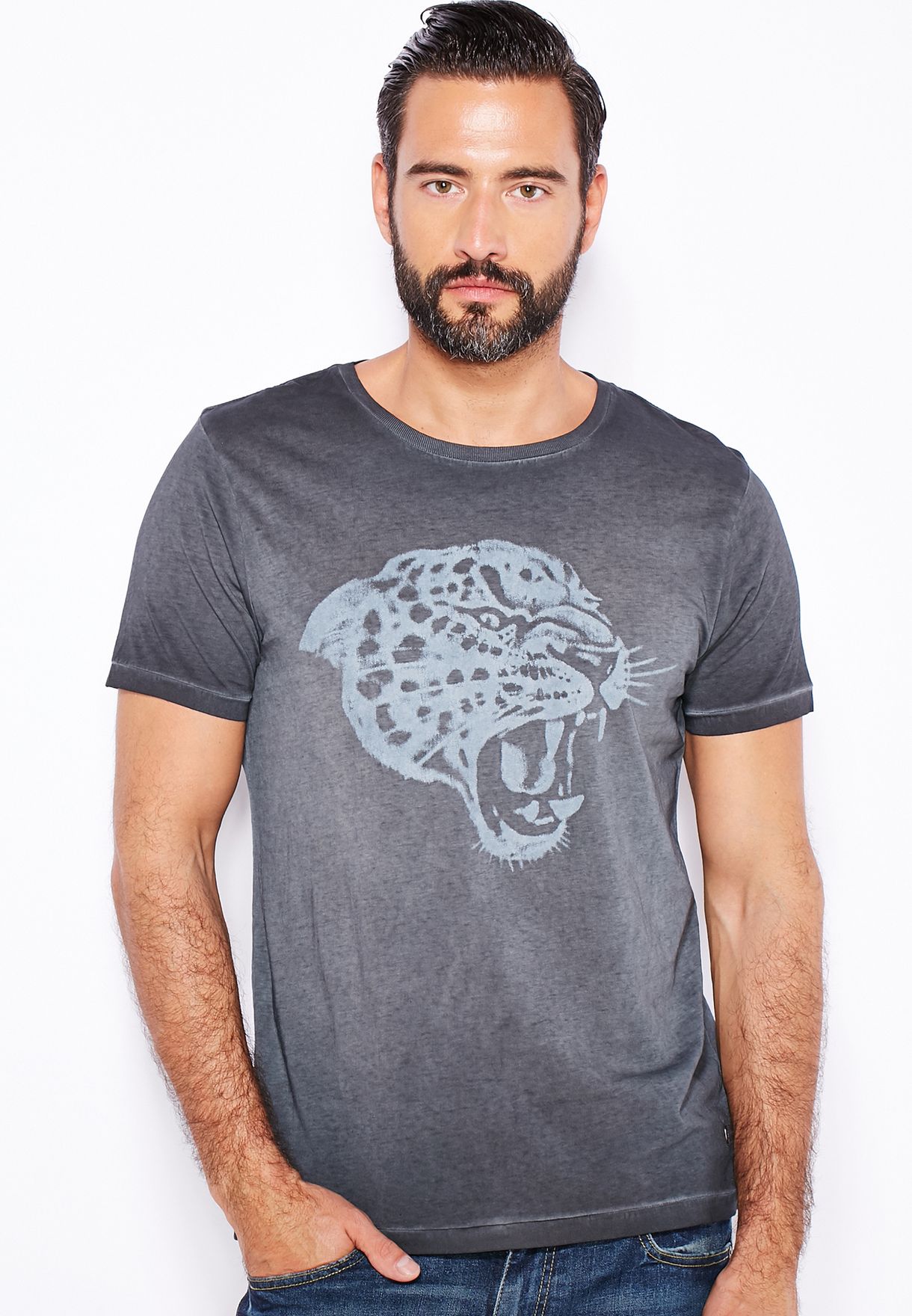 Buy Jack Jones black Tiger Vintage T-Shirt for Men Worldwide