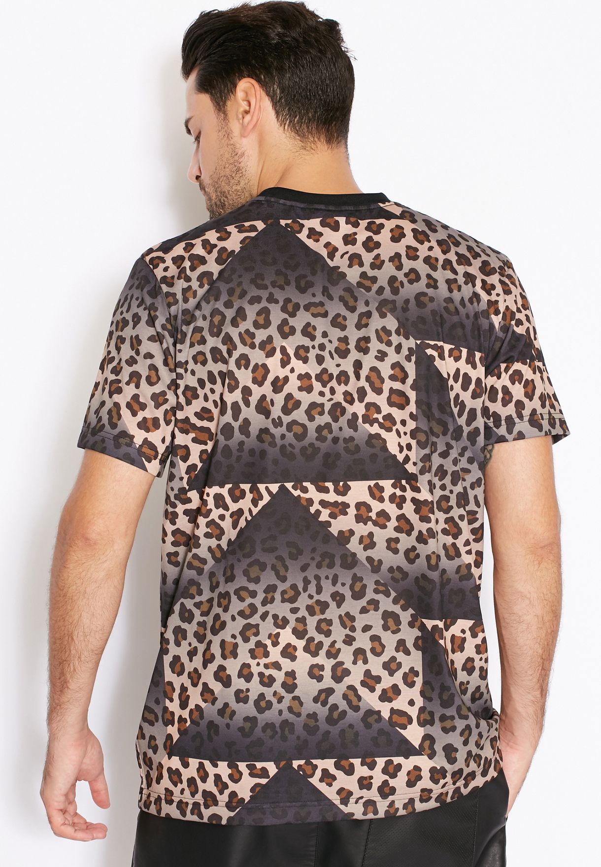 Buy adidas Originals prints Cheetah Print Jersey for Men in MENA, Worldwide