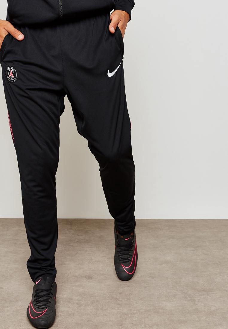 nietig Lee Politieagent Buy Nike black PSG Squad Tracksuit for Men in MENA, Worldwide