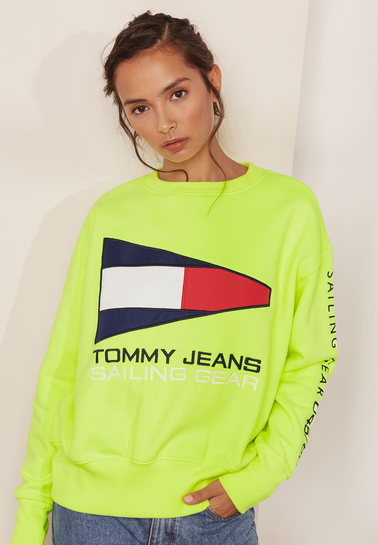 tommy jeans 90s capsule logo sweatshirt