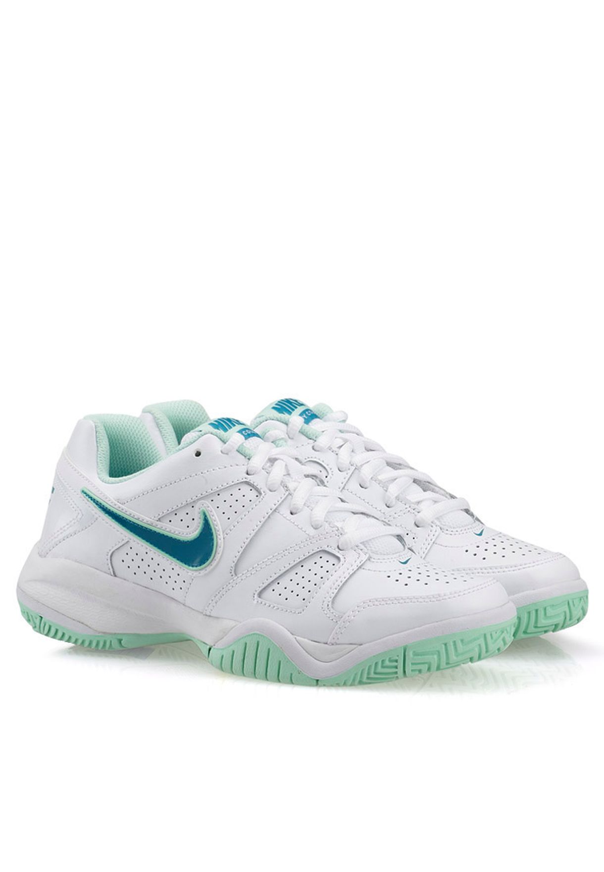 nike city court trainers