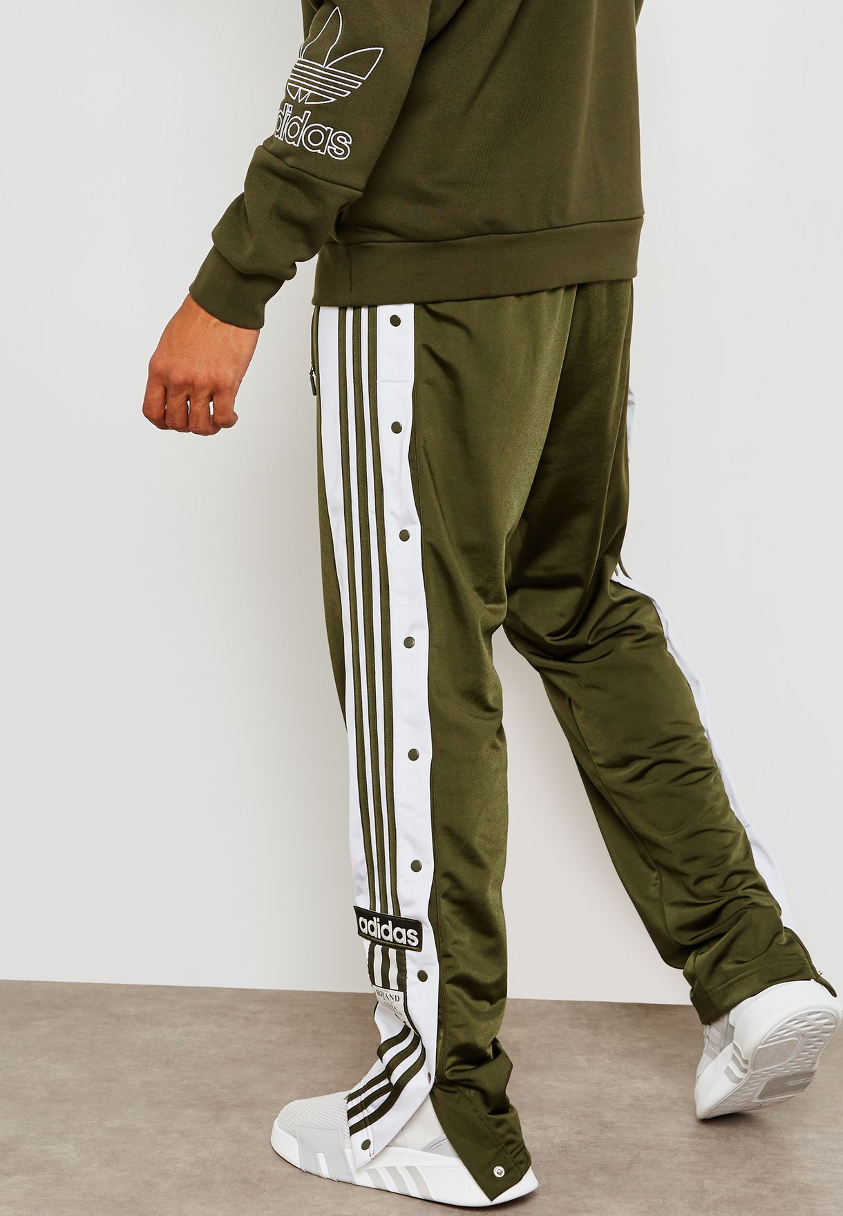 Buy adidas Originals green Adibreak Sweatpants for Men in MENA, Worldwide |  DH5749