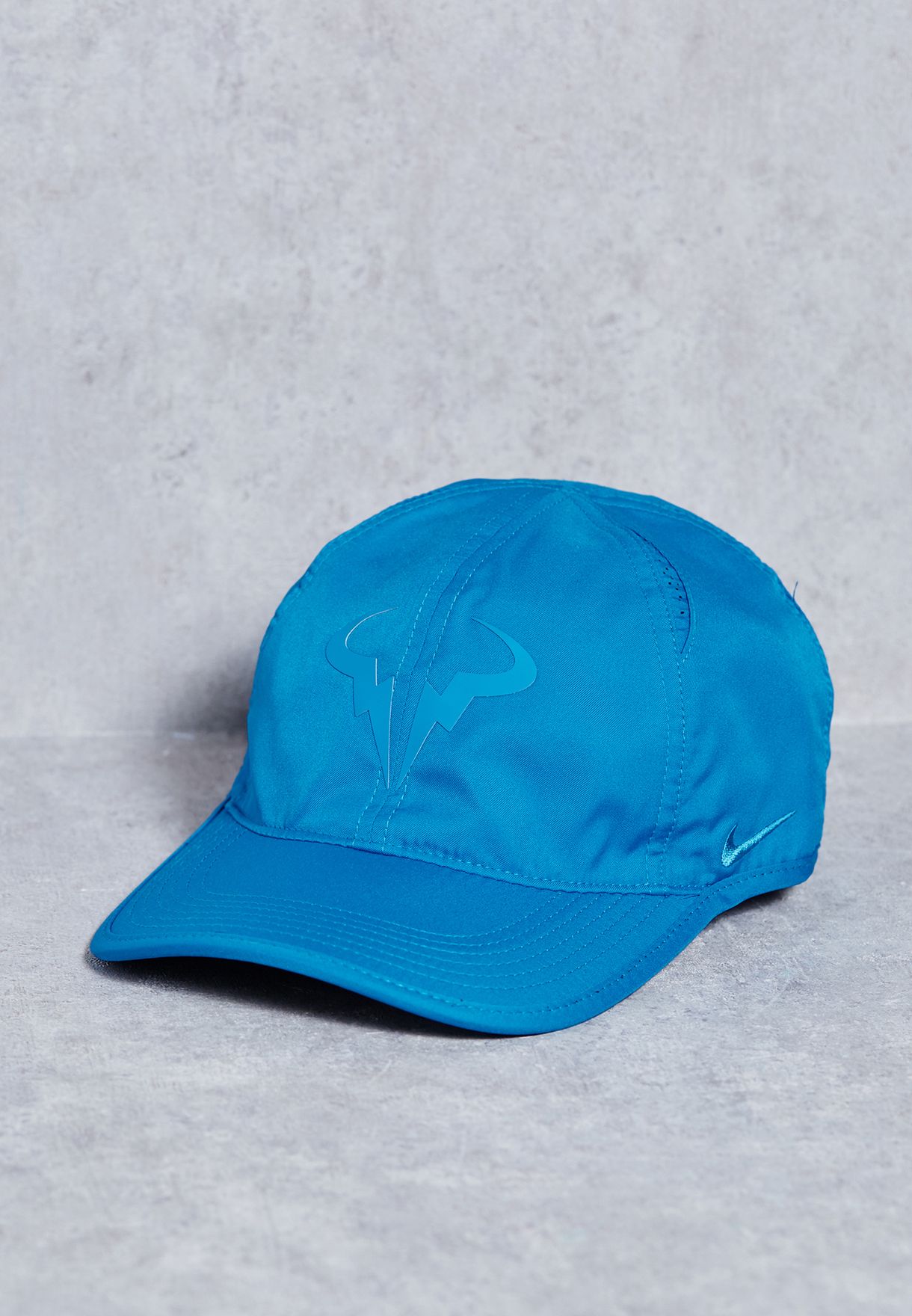 nike rafa featherlight cap