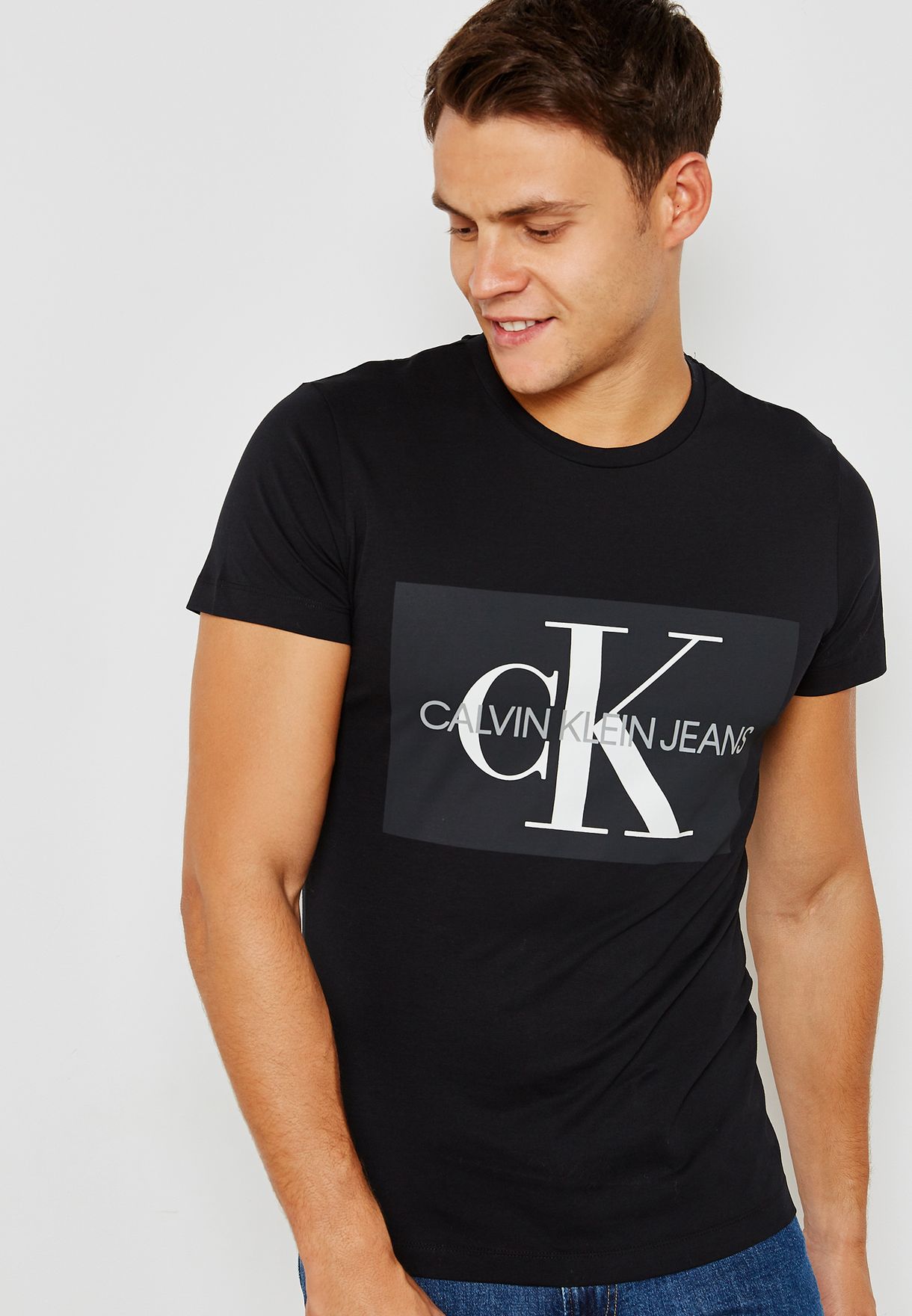 Buy Calvin Klein Jeans black Slim Fit Box Logo T-Shirt for Men in Riyadh,  Jeddah