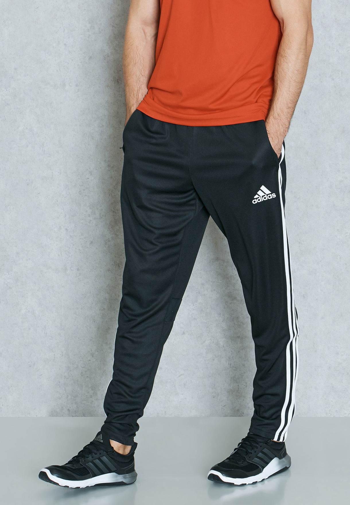 Buy adidas black Training Sweatpants for Men in MENA, Worldwide | AX6087