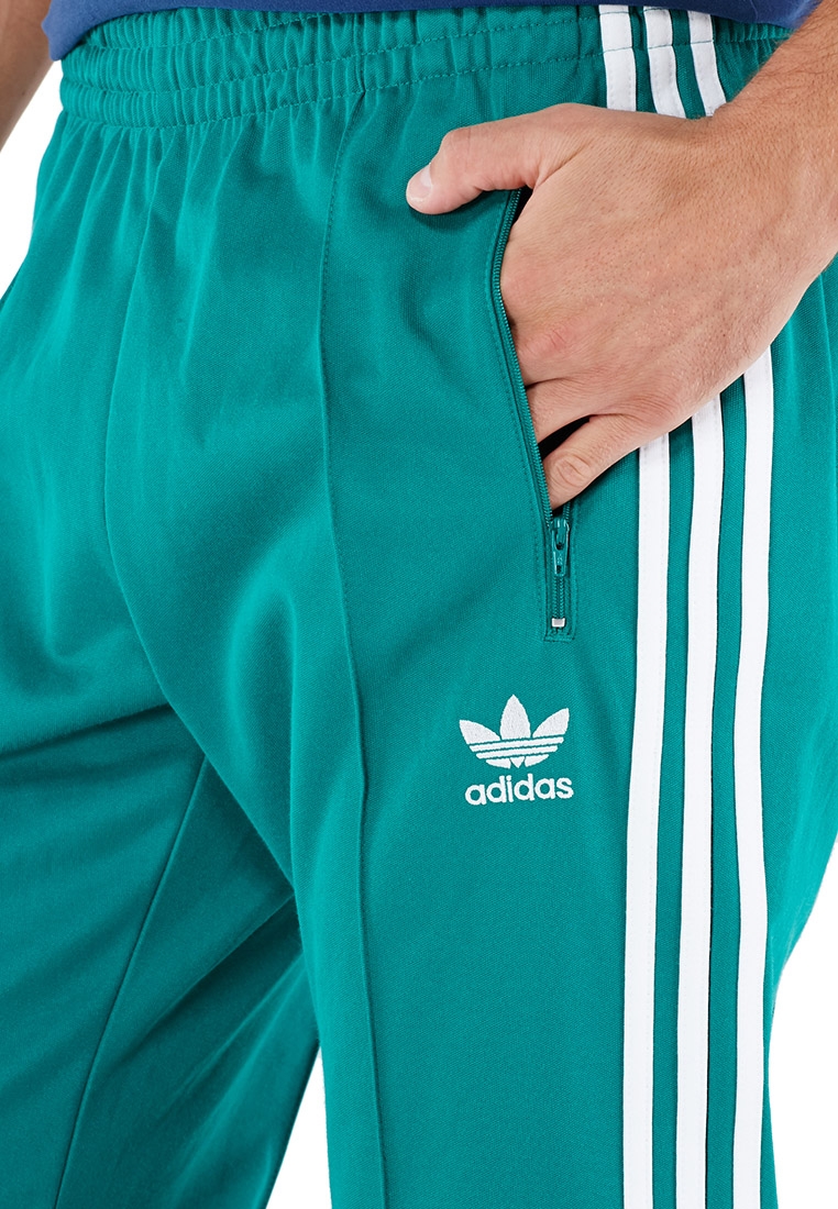 adidas Originals Plus adicolor 3-Stripes track pants in green | ASOS