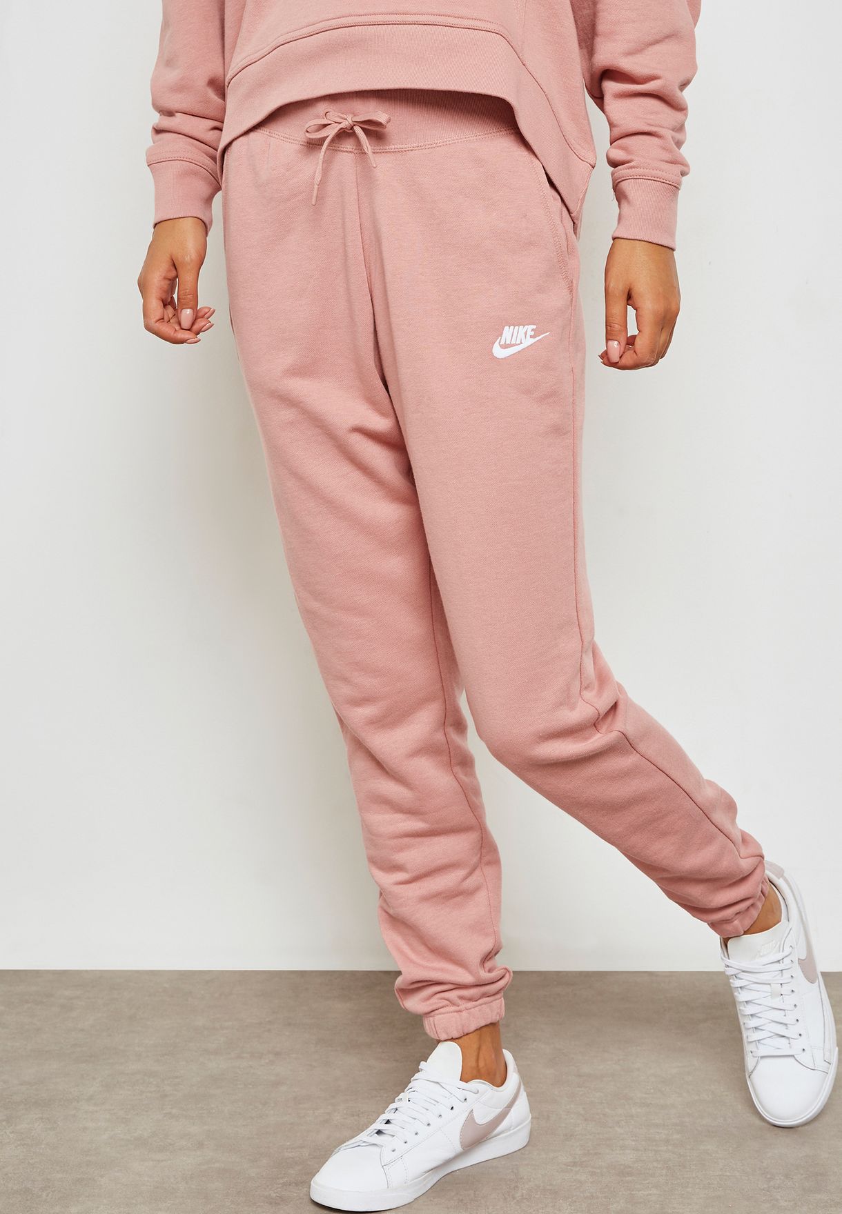 pink nike jogging pants