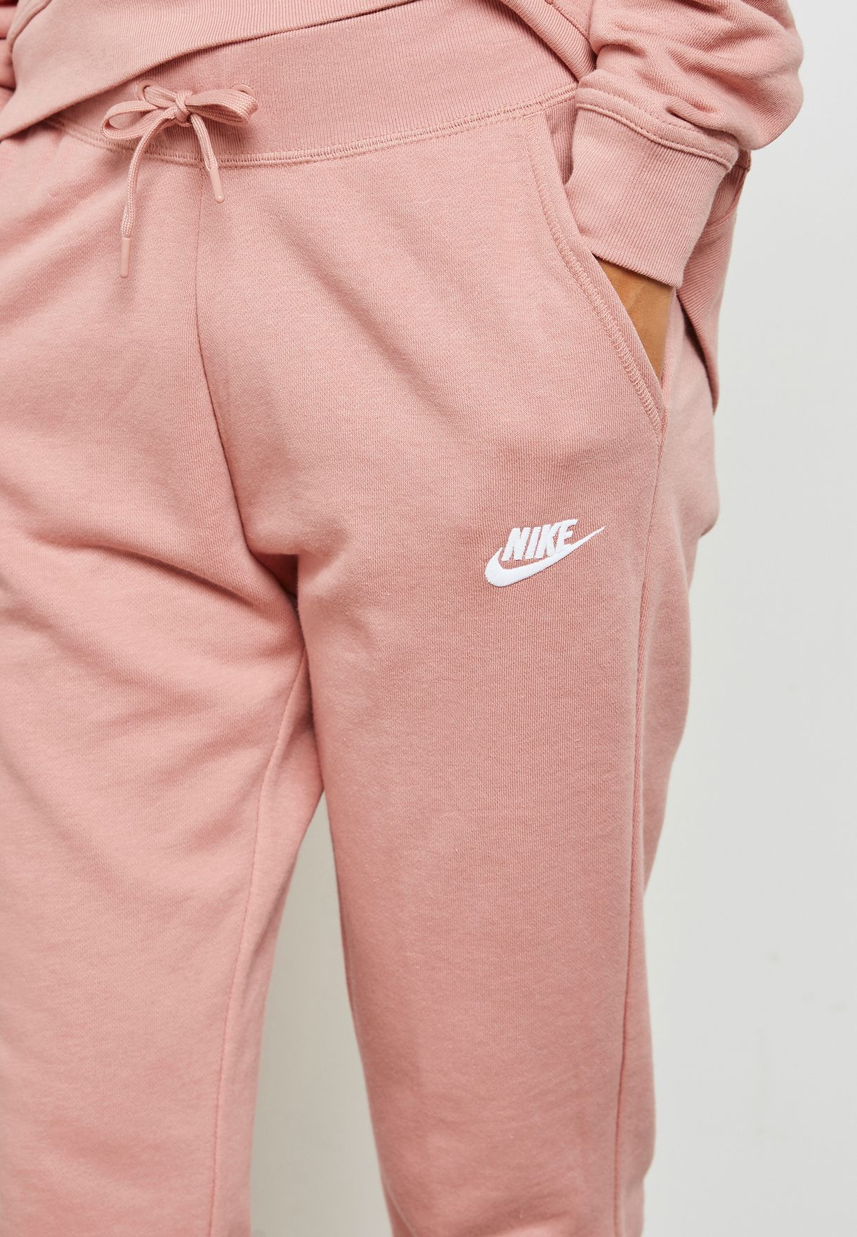 peach nike sweatpants