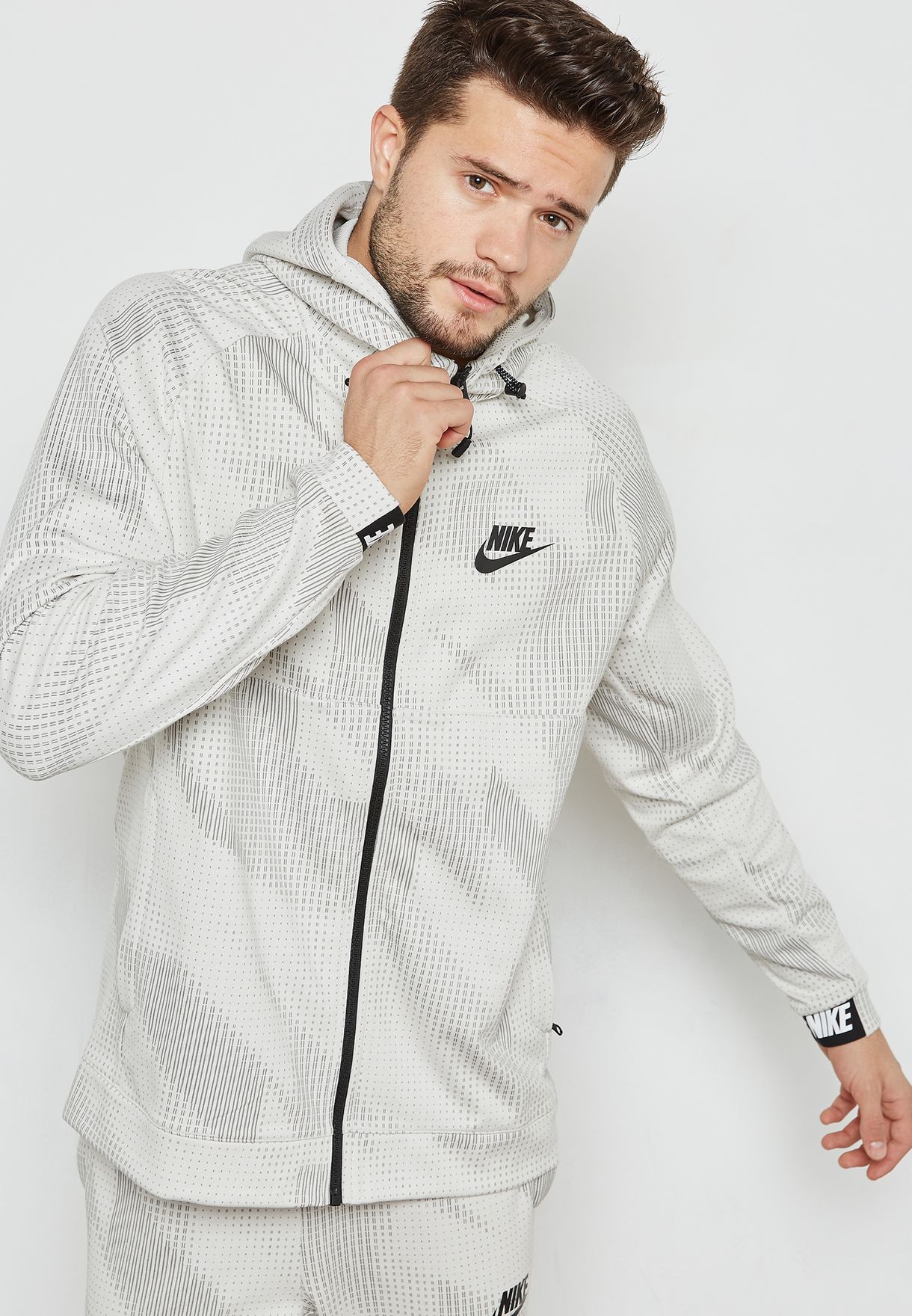 nike av15 fleece hoodie