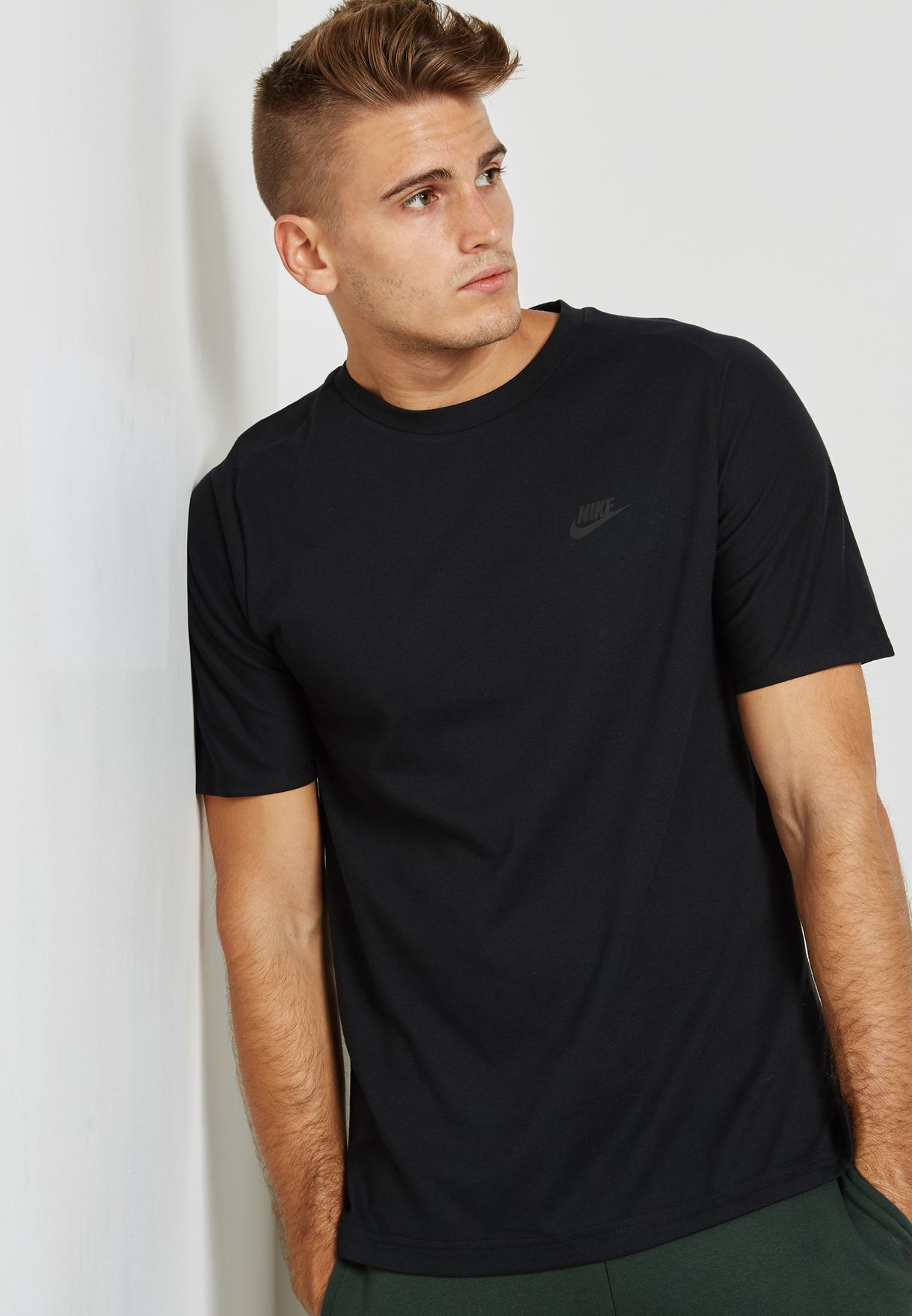 Buy Nike black Bonded T-Shirt for Men 