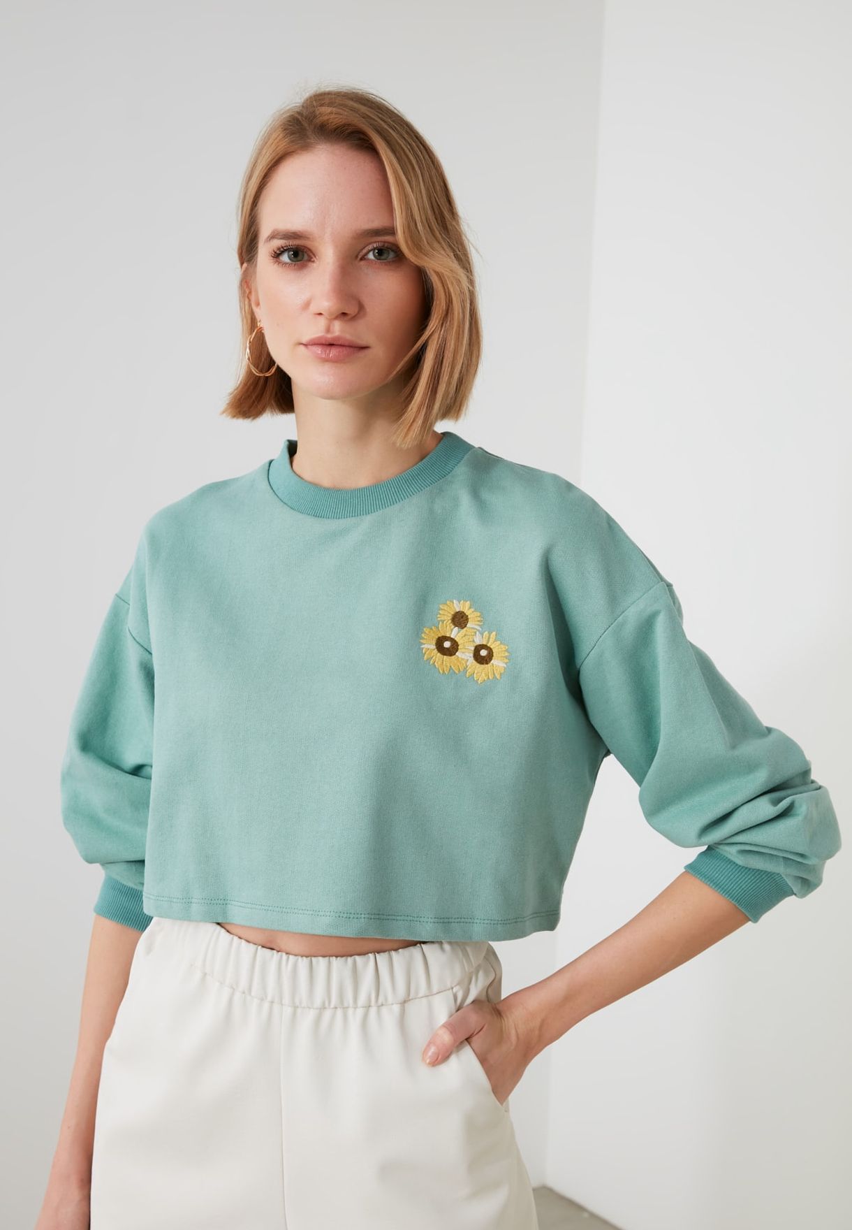 Mint Embroidered Knitted Sweatshirt