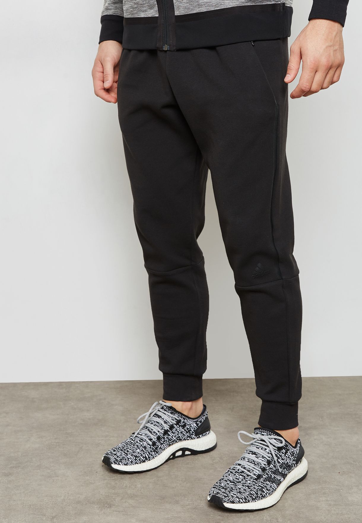 Buy adidas black Z.N.E Striker Sweatpants for Men in MENA, Worldwide |  BQ7042