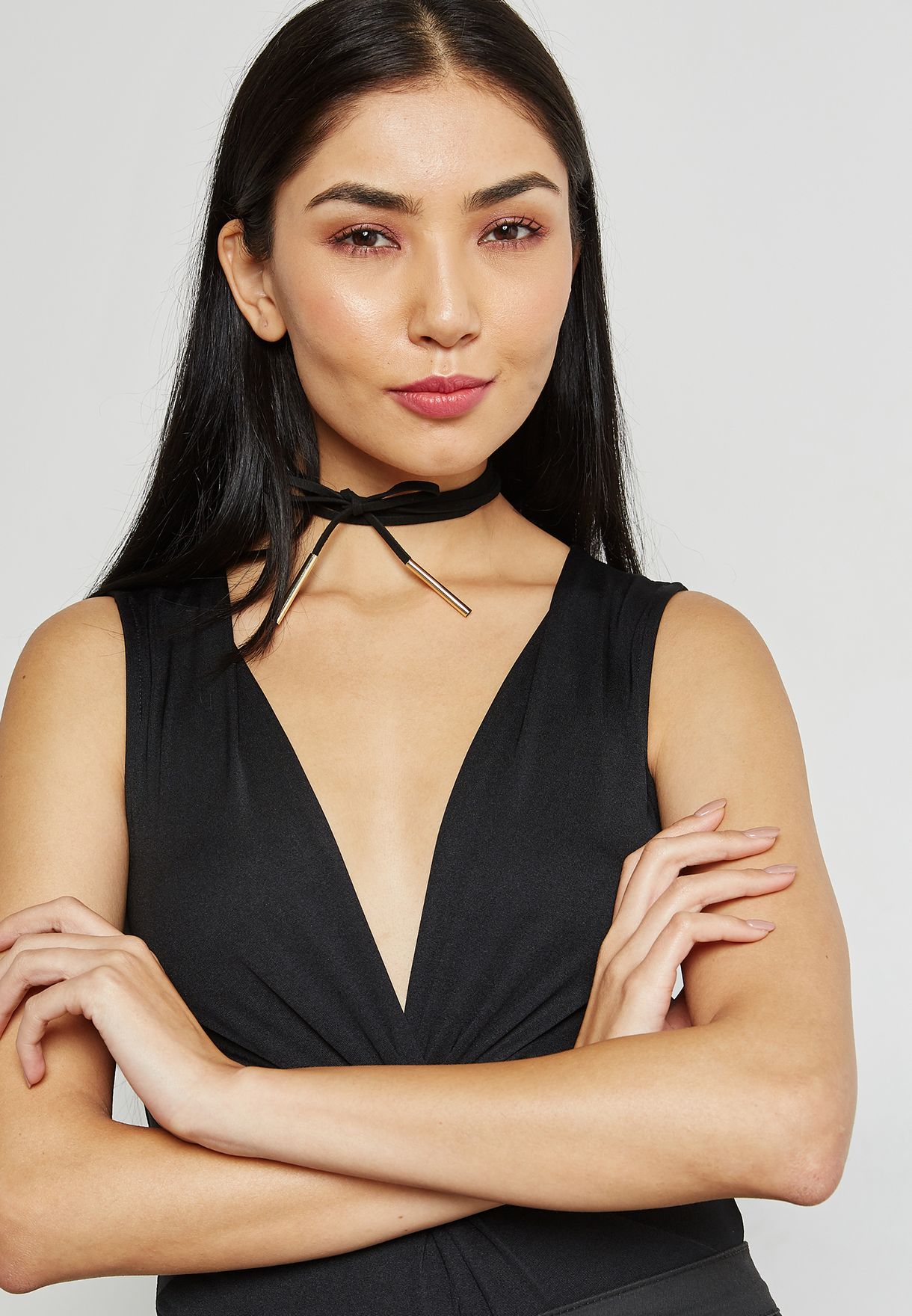 black neck tie choker