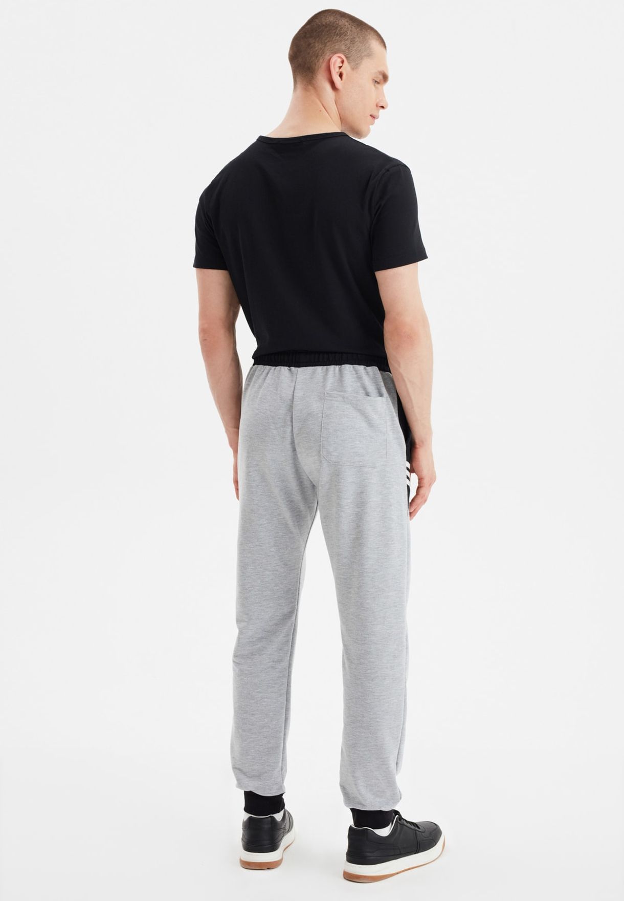 men's essentials sweatpants