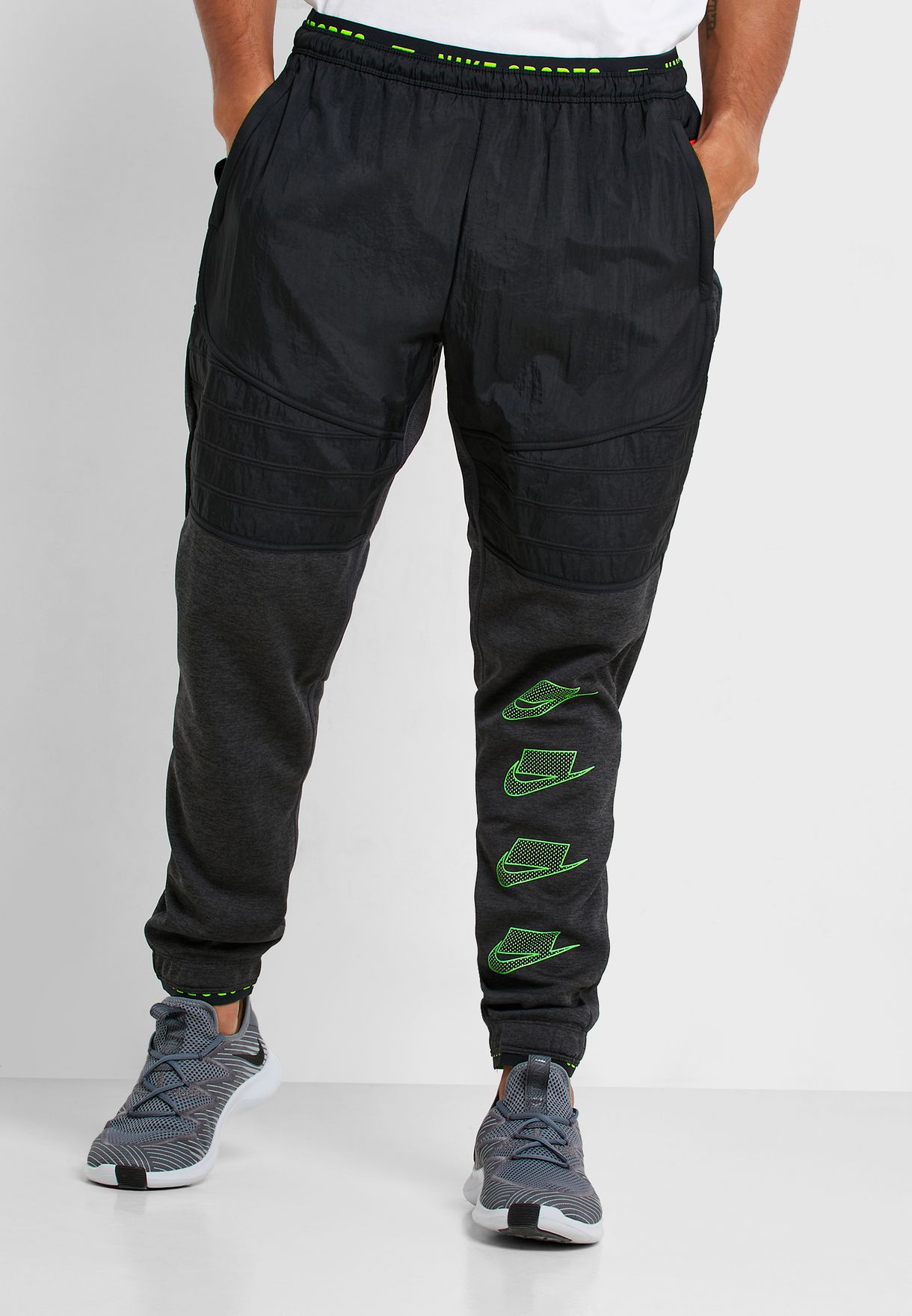 Buy Nike black Therma Fleece Sweatpants 