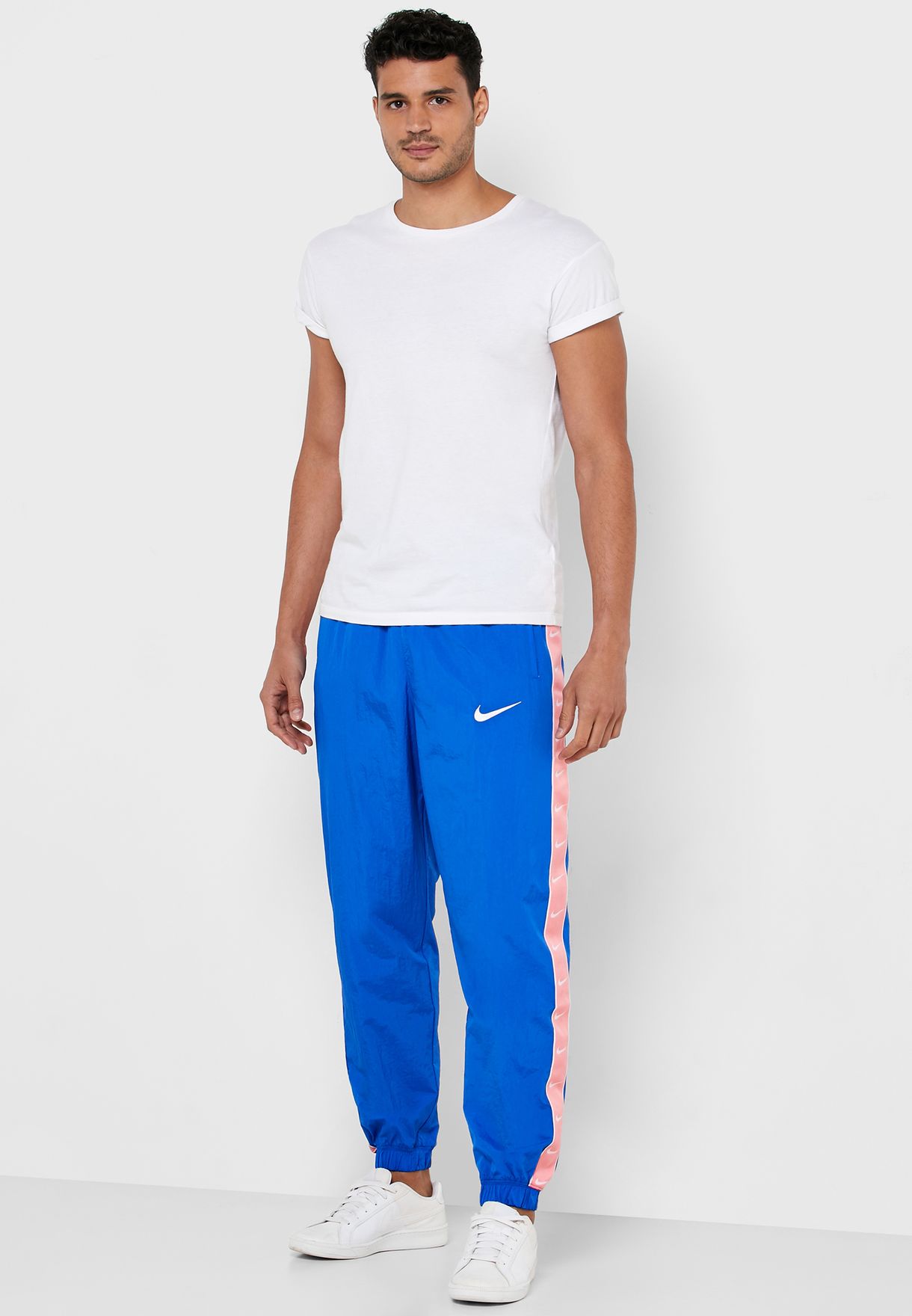 nike mini swoosh oversized sweatpants