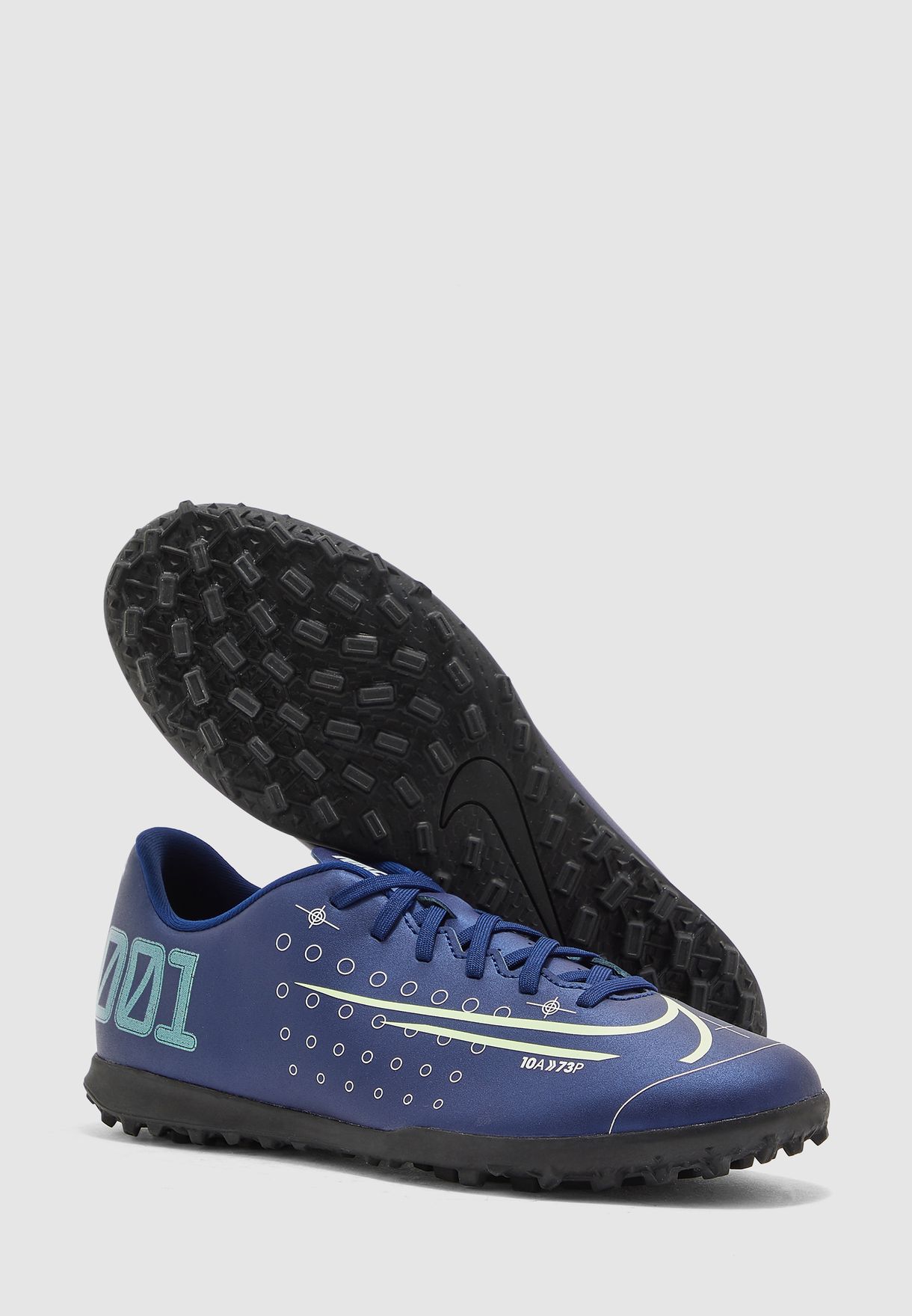 Nike Dream Speed ​​Kids Mercurial Vapor XIII Club IC Blue.