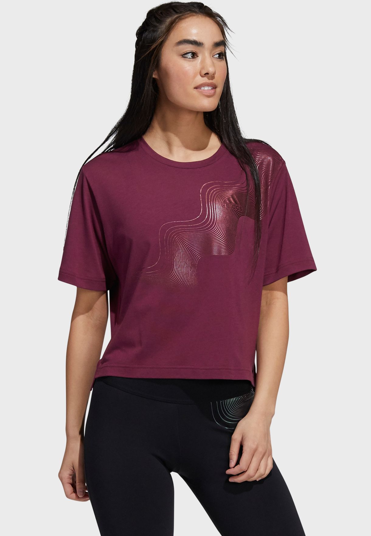Holiday Shine Graphic Universal Cropped T-Shirt