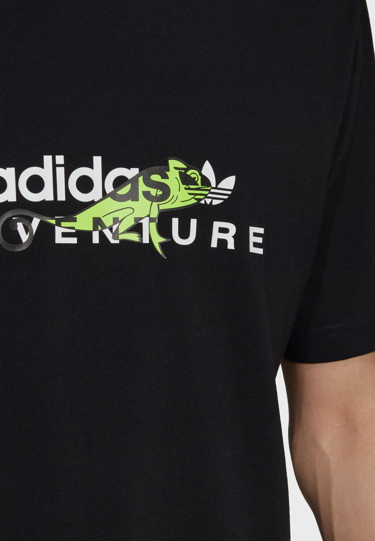 adidas adventure logo