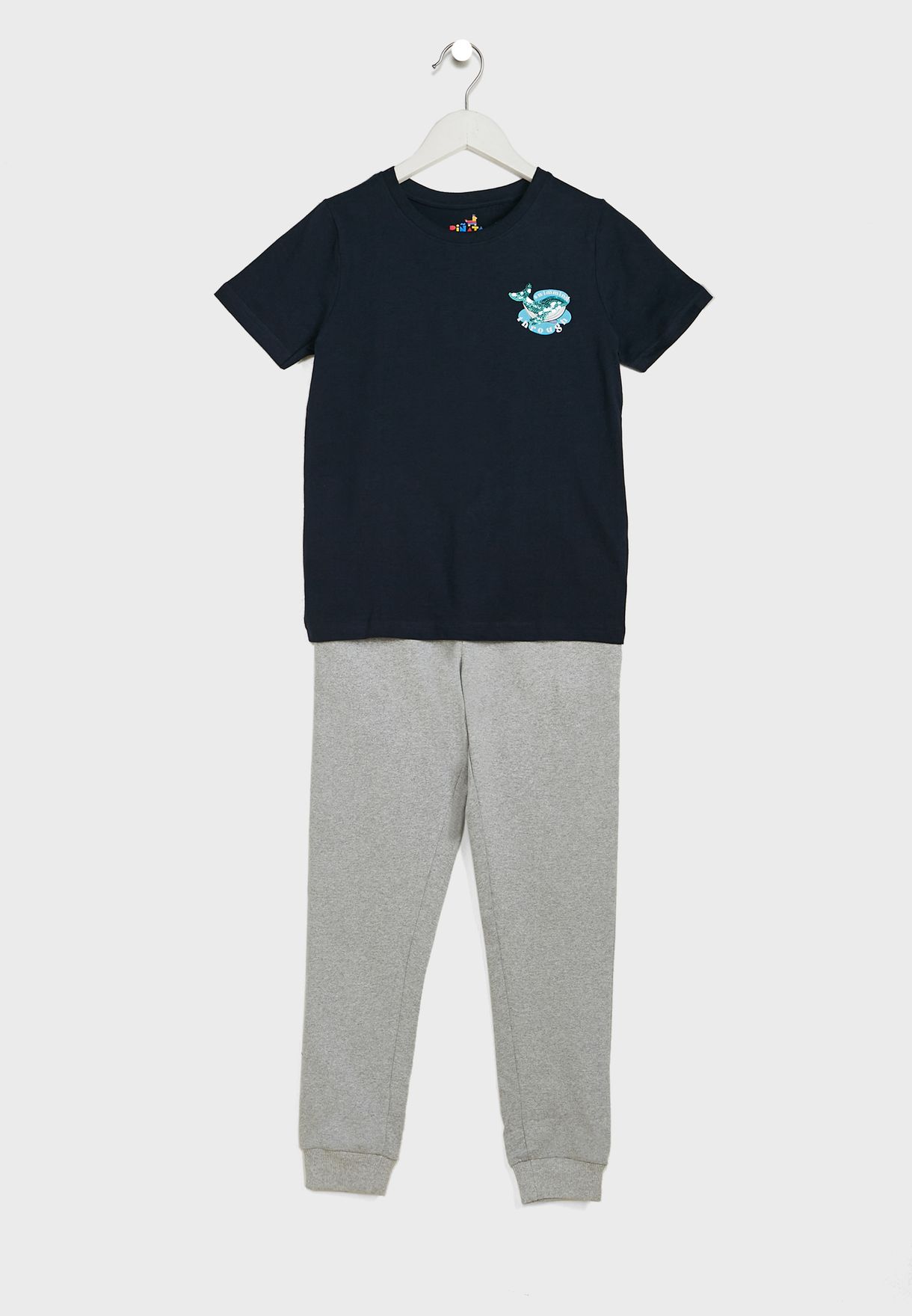 T-Shirt And Joggers Set