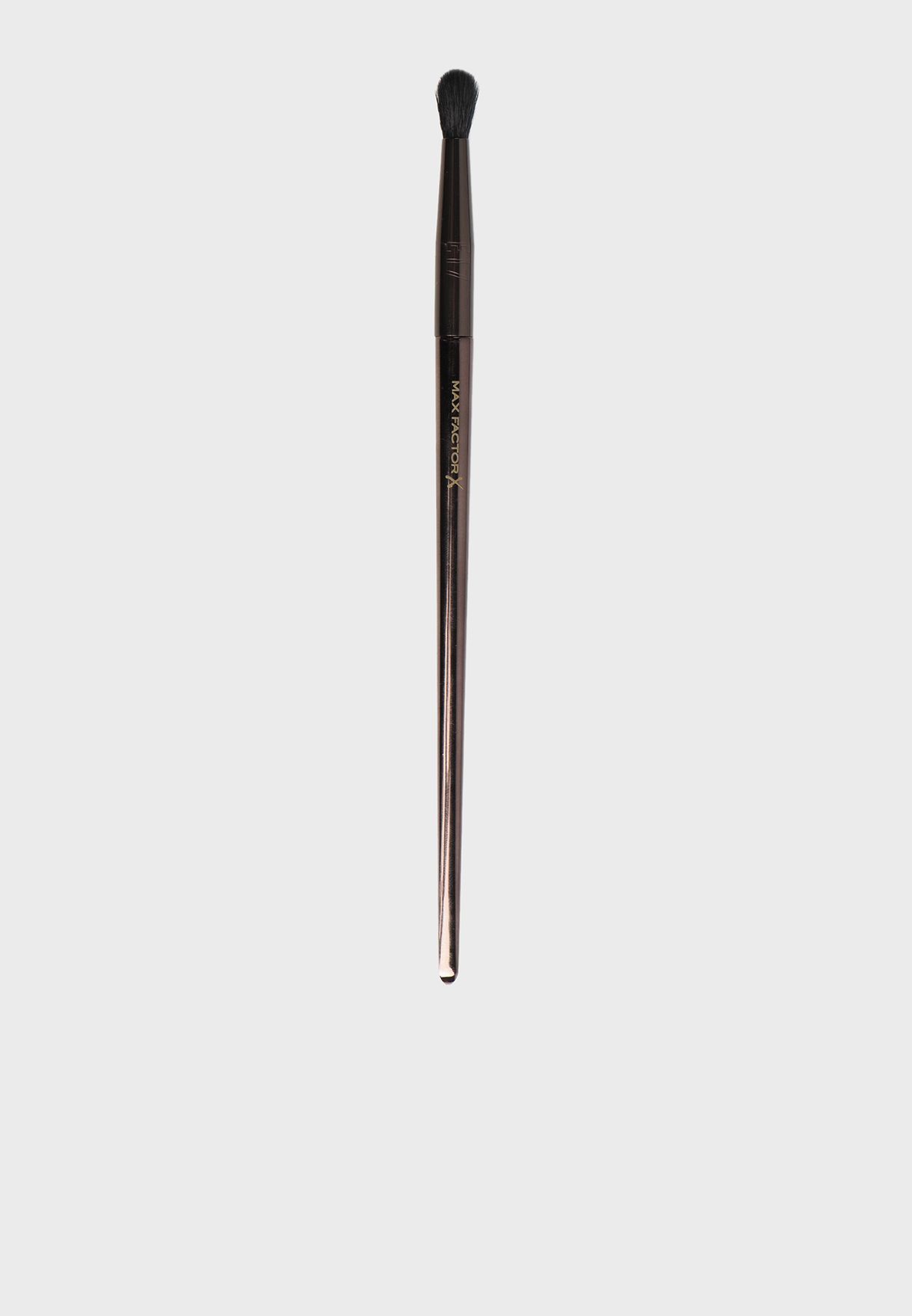 Pro Blender Eyeshadow Brush E17 by Mashael Ajeel