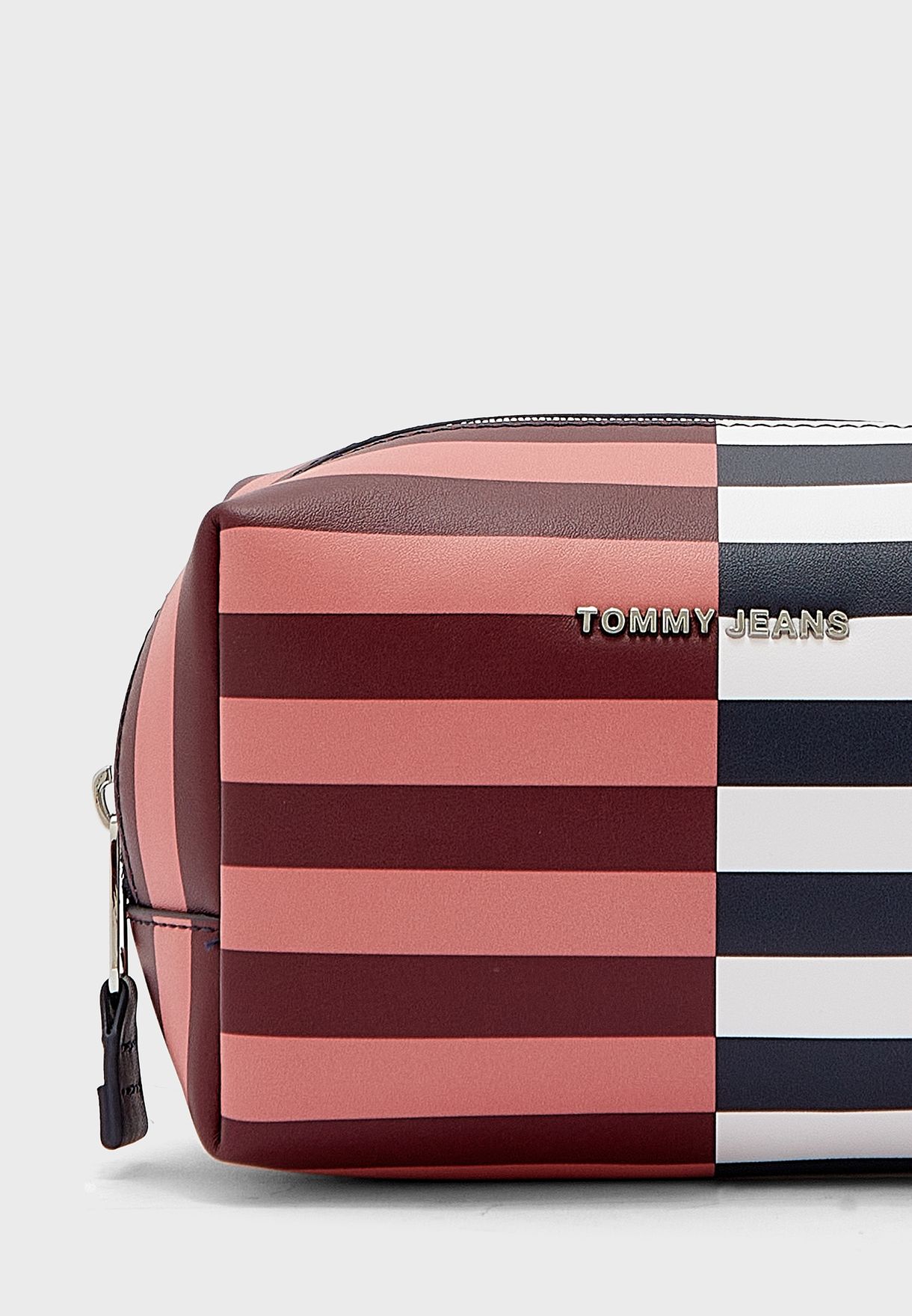Academia Washbag