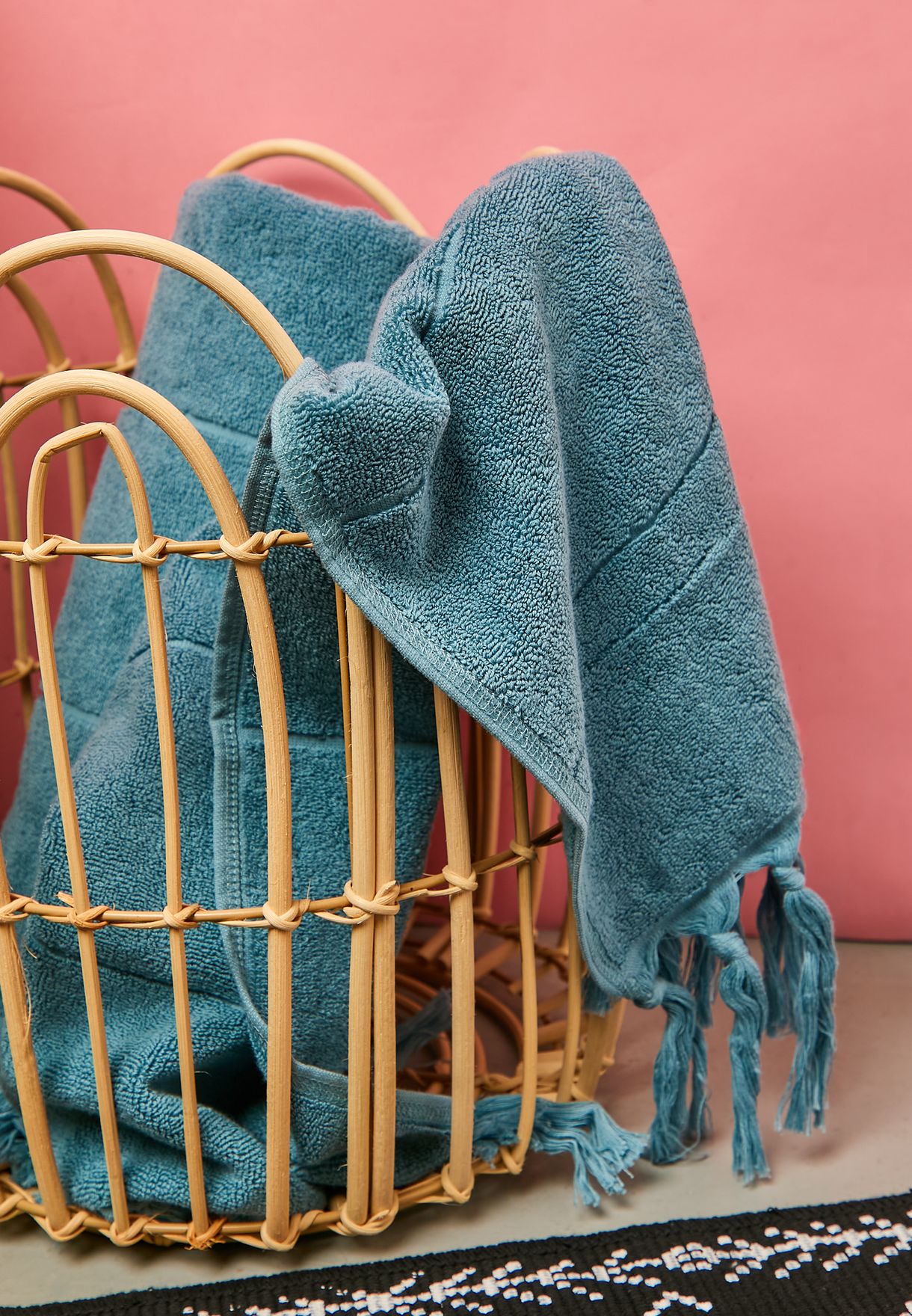 Set Of 2 Blue Tassel Hand & Bath Towel