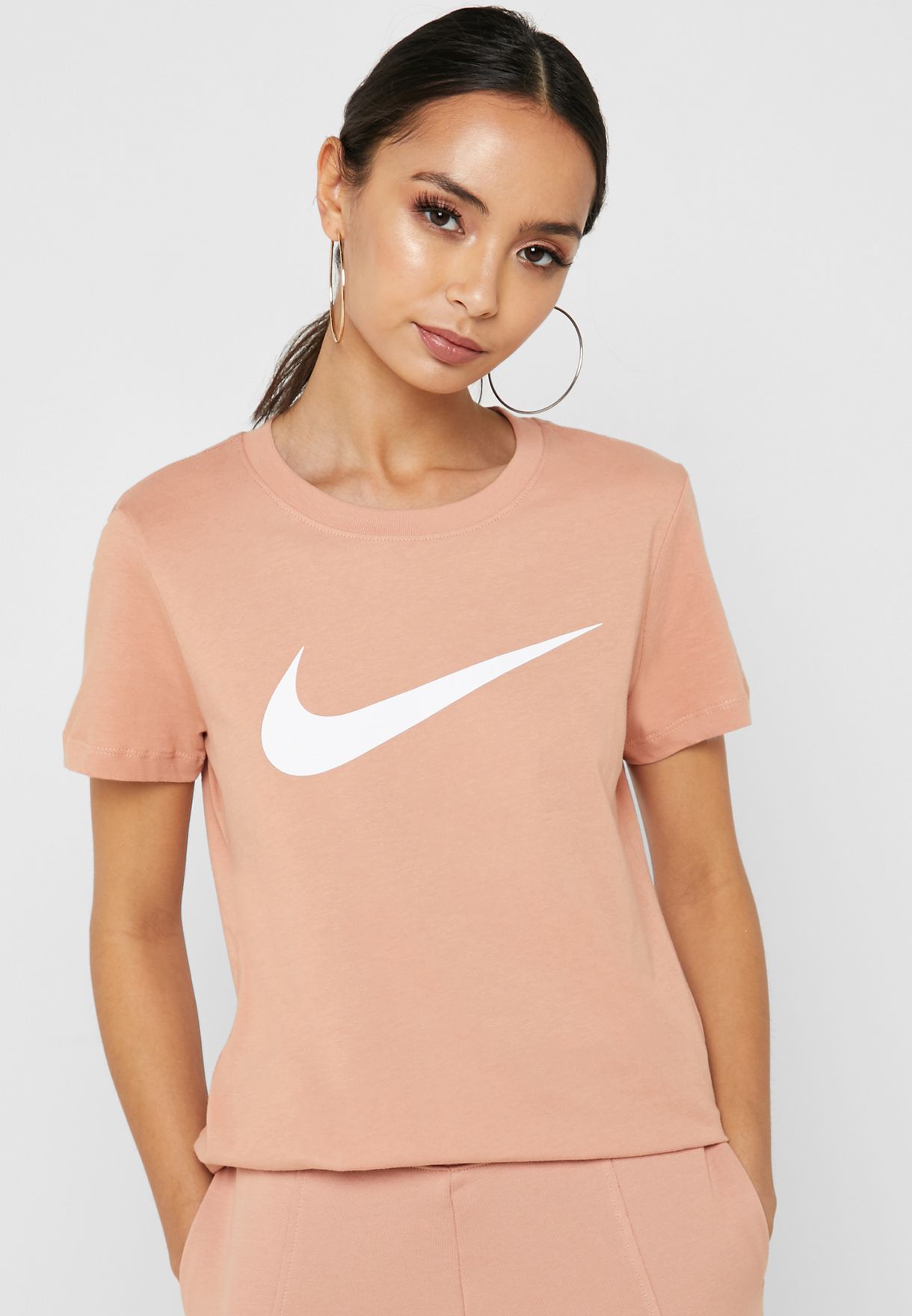 t shirt nike beige