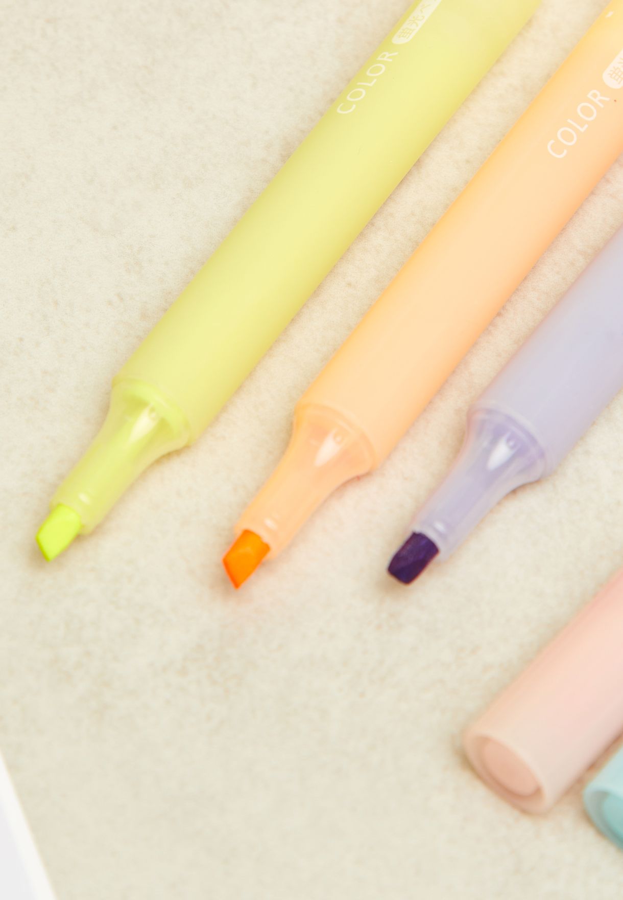 Set Of 6 Highlighter Pens