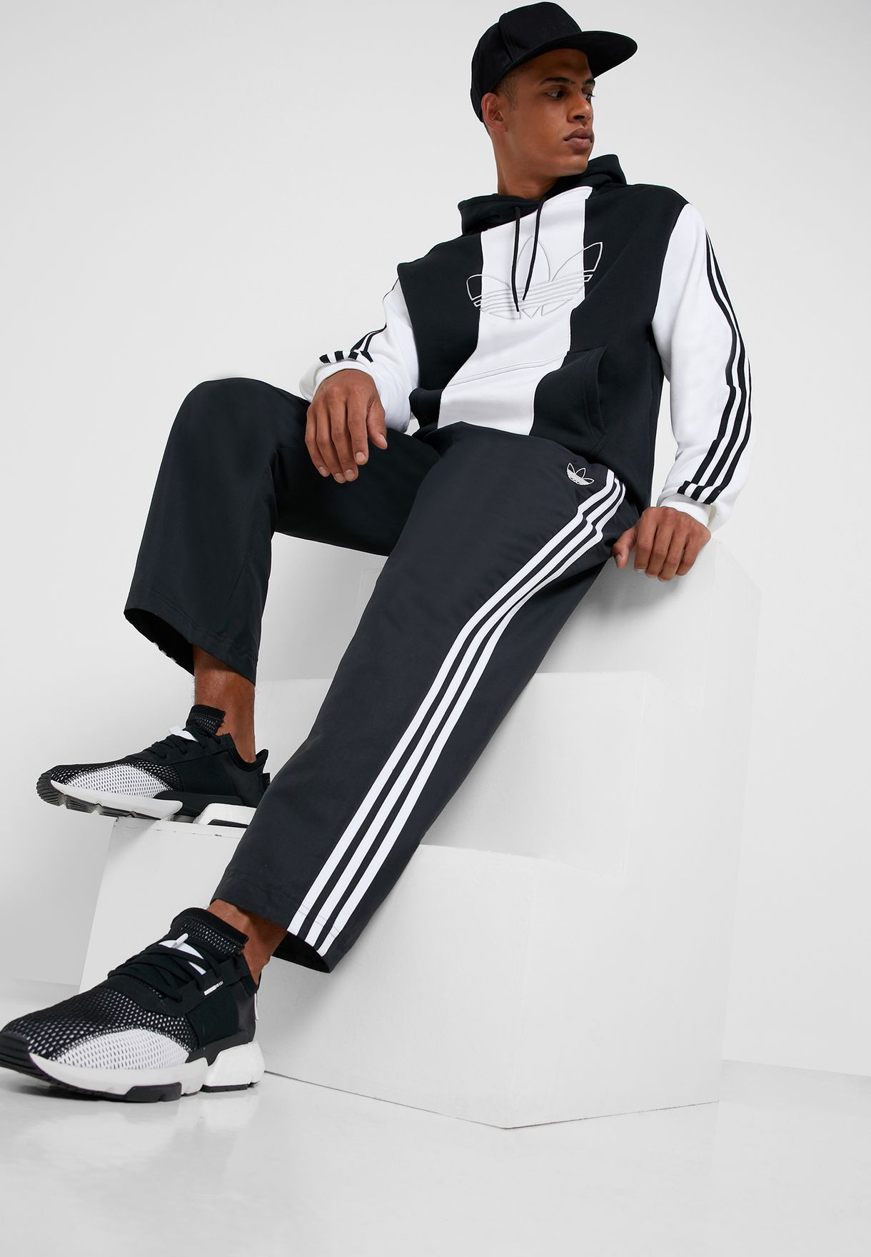 Buy adidas Originals black 3 Stripe Sweatpants for Men in MENA, Worldwide