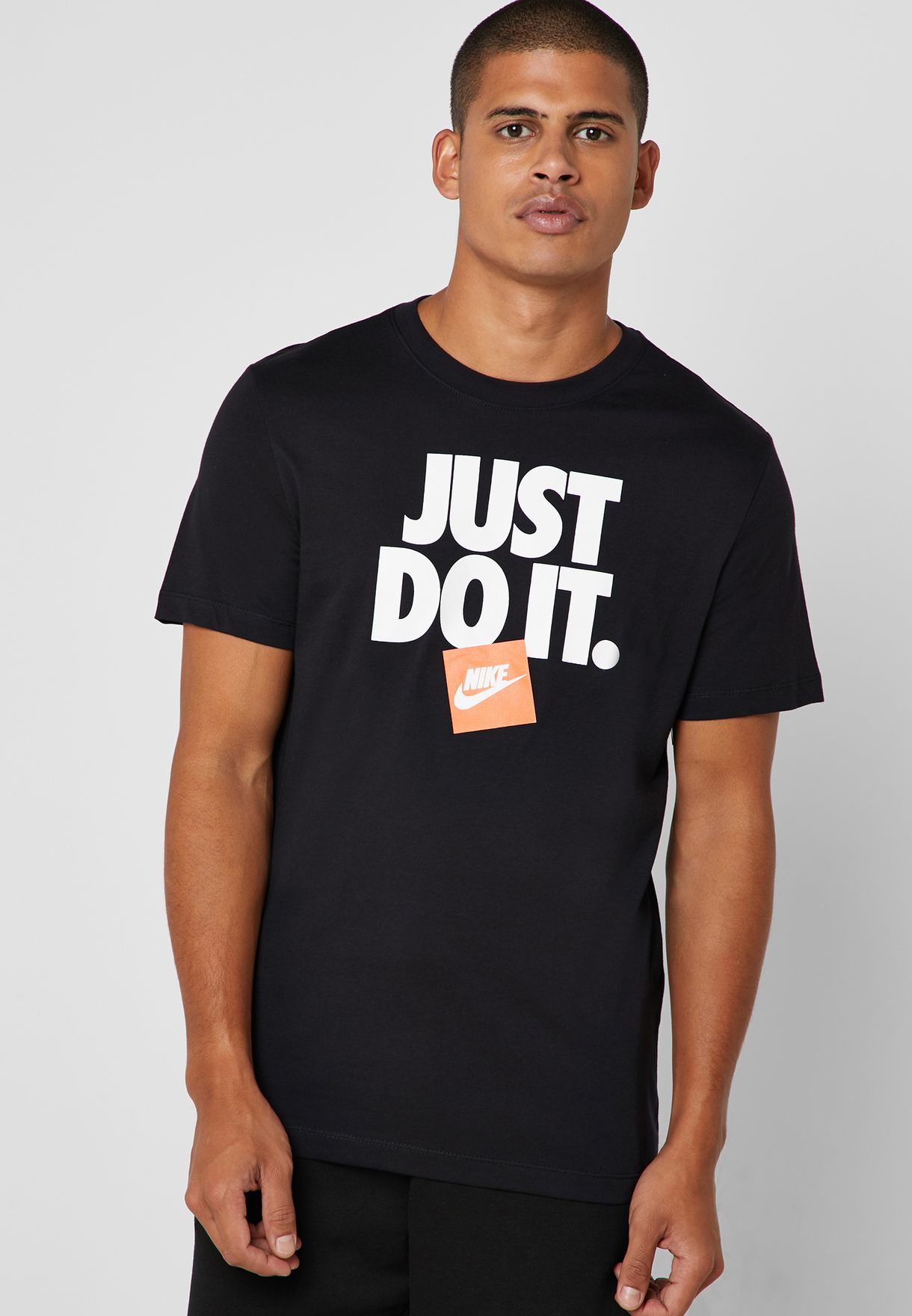 Nike black Just Do It T-Shirt for Men Worldwide