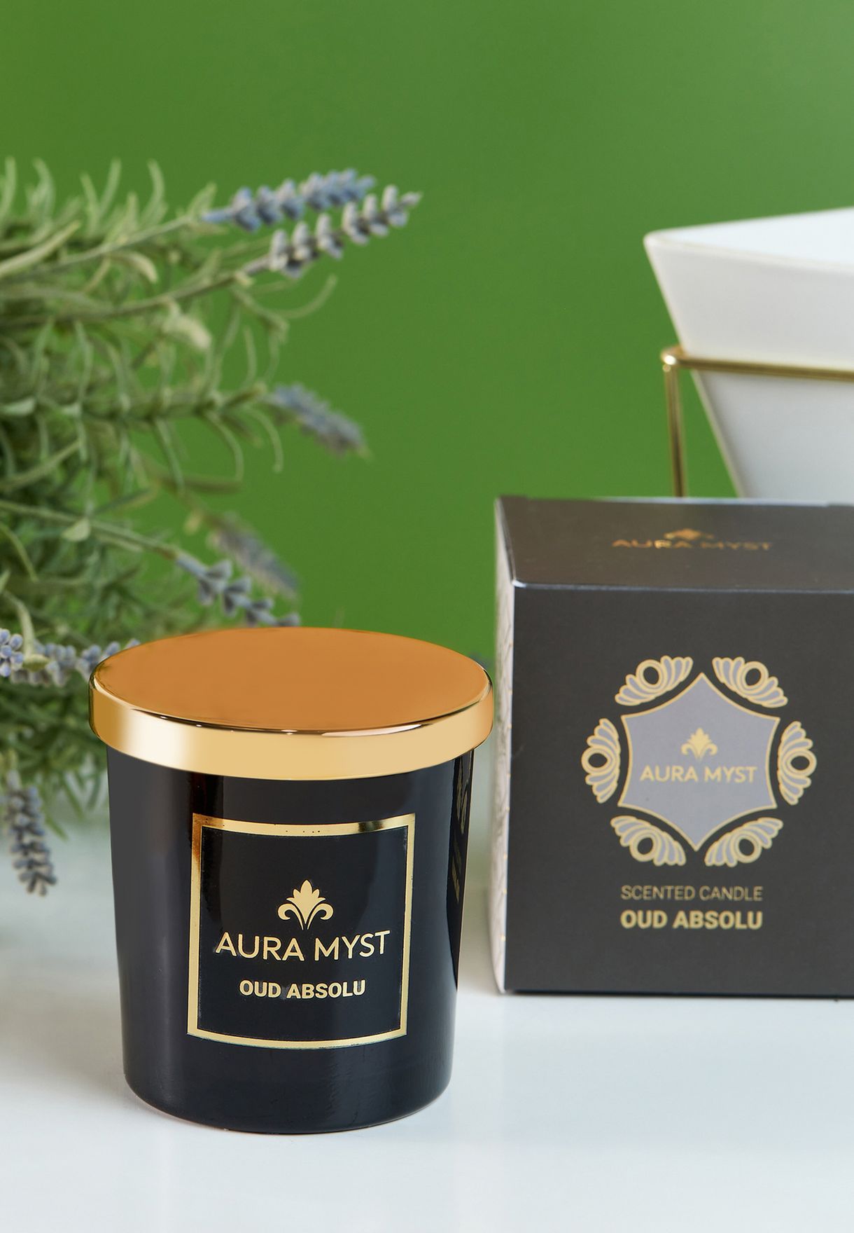 Black Glass Jar Candle With Gold Lid Oud Absolu