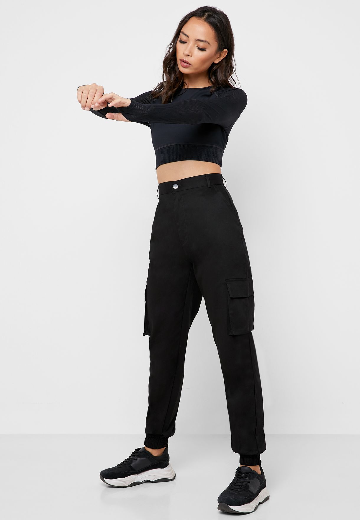 women's petite cargo pants with pockets