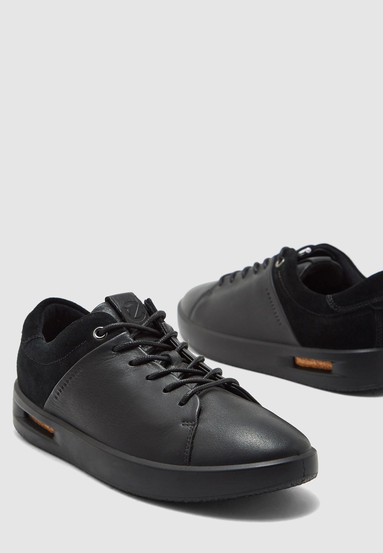 Buy Ecco Black Low Top Sneaker for 
