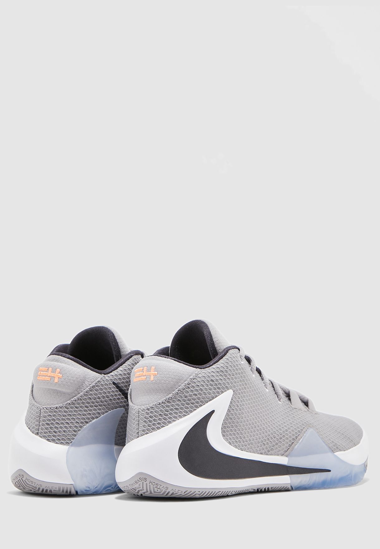 zoom freak 1 sizing
