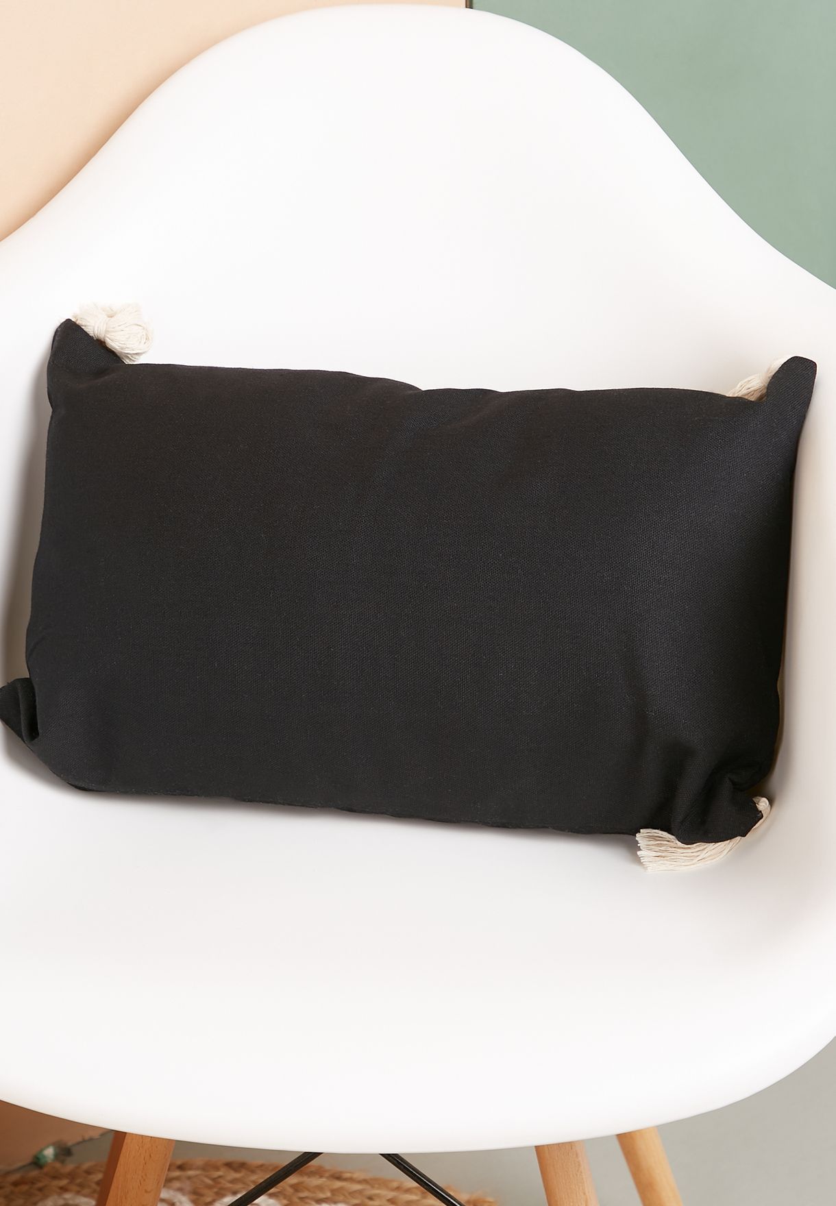 Rectangle Tassel Cushion With Insert