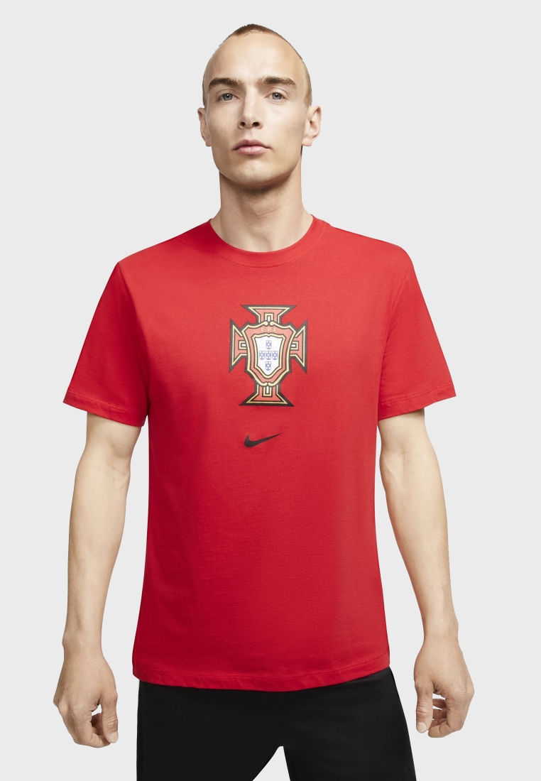 Buy Nike red FPF Evergreen T-Shirt for in MENA,
