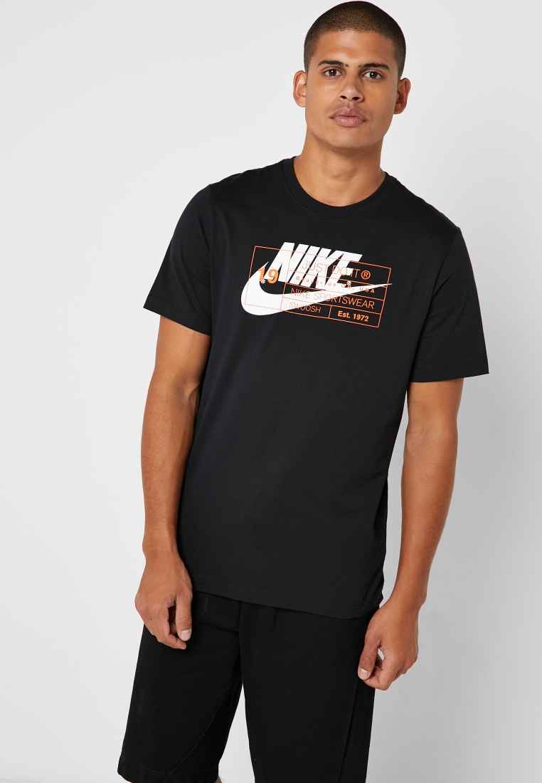 Buy Nike black NSW Story Pack T-Shirt for Men in Riyadh,