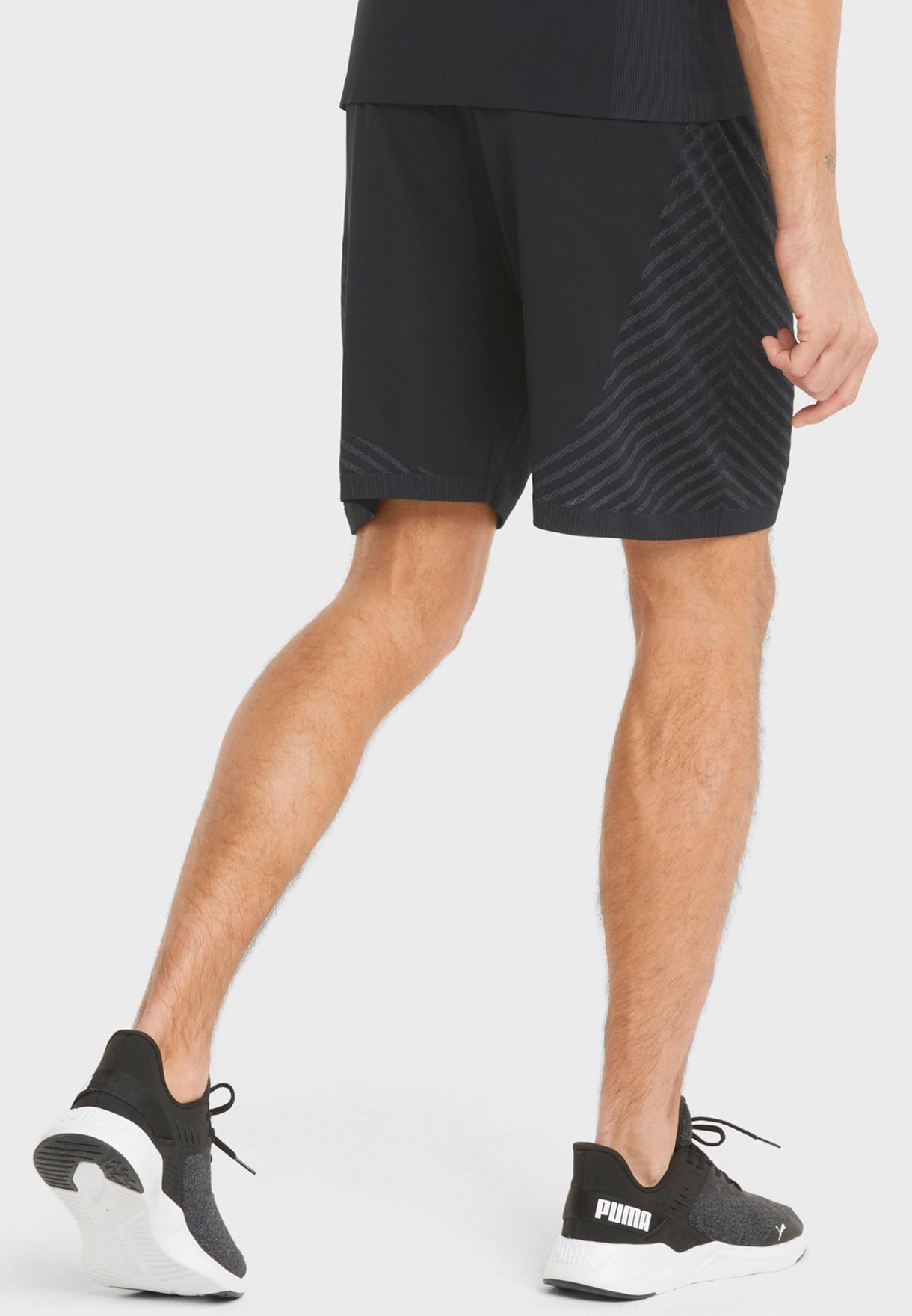 TRAIN FORMKNIT SEAMLESS 7" men shorts