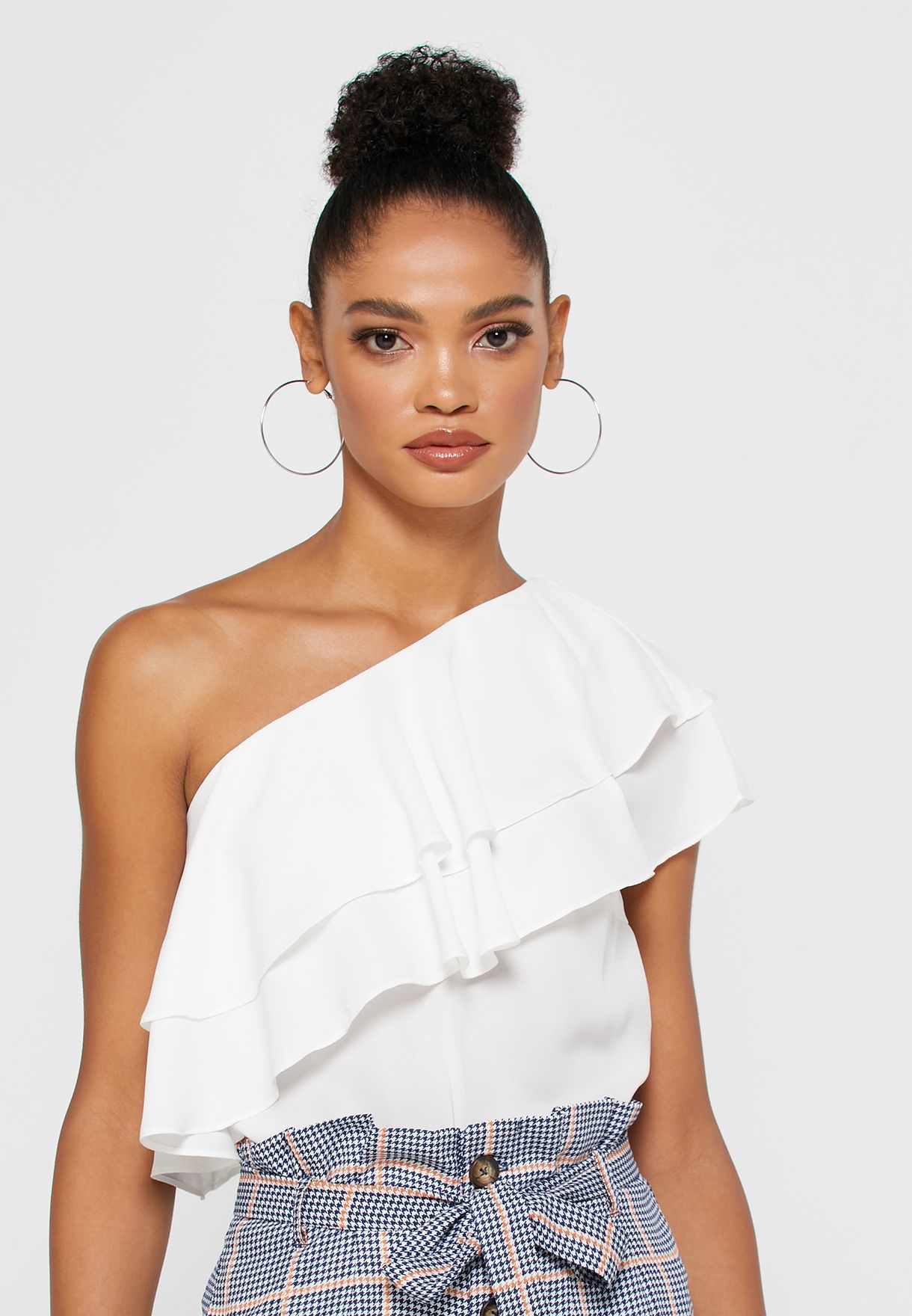 white ruffle shirt forever 21