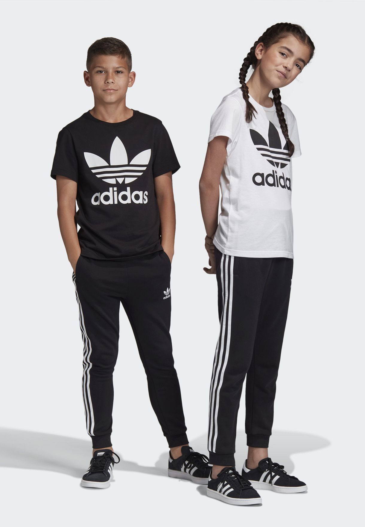 Buy adidas Originals black Youth Trefoil Sweatpants for Kids in MENA,  Worldwide