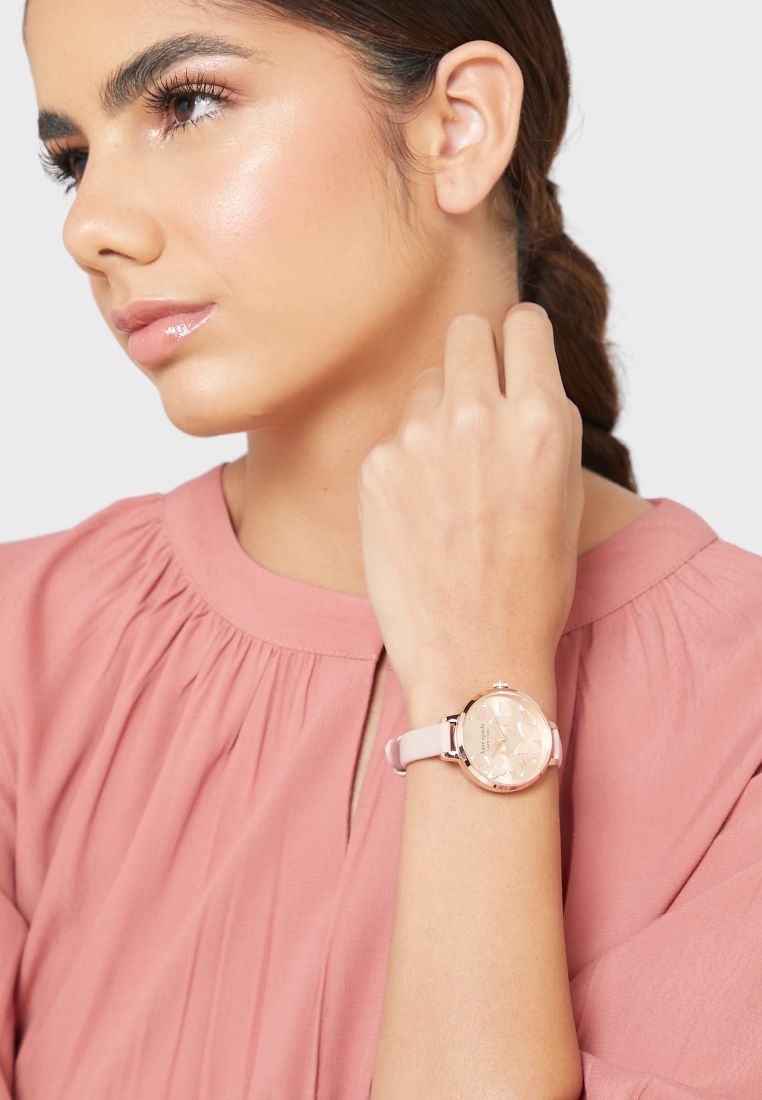 Buy Kate Spade rosegold Metro Analog Watch for Women in Kuwait