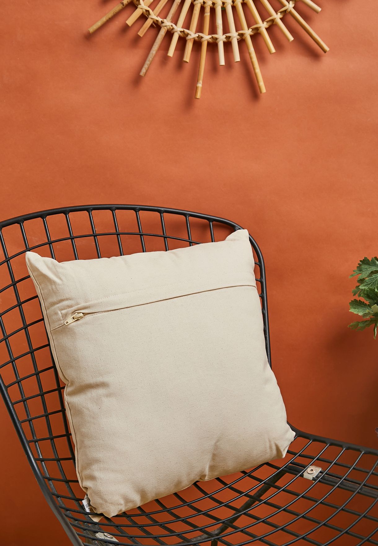 Tufted Face Cushion